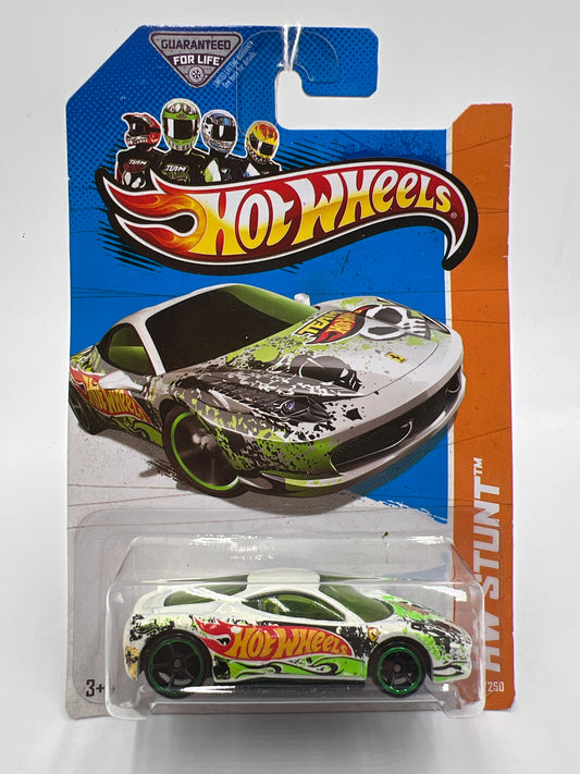 2013 Hot Wheels Stunt #81 Ferrari 458 Challenge White