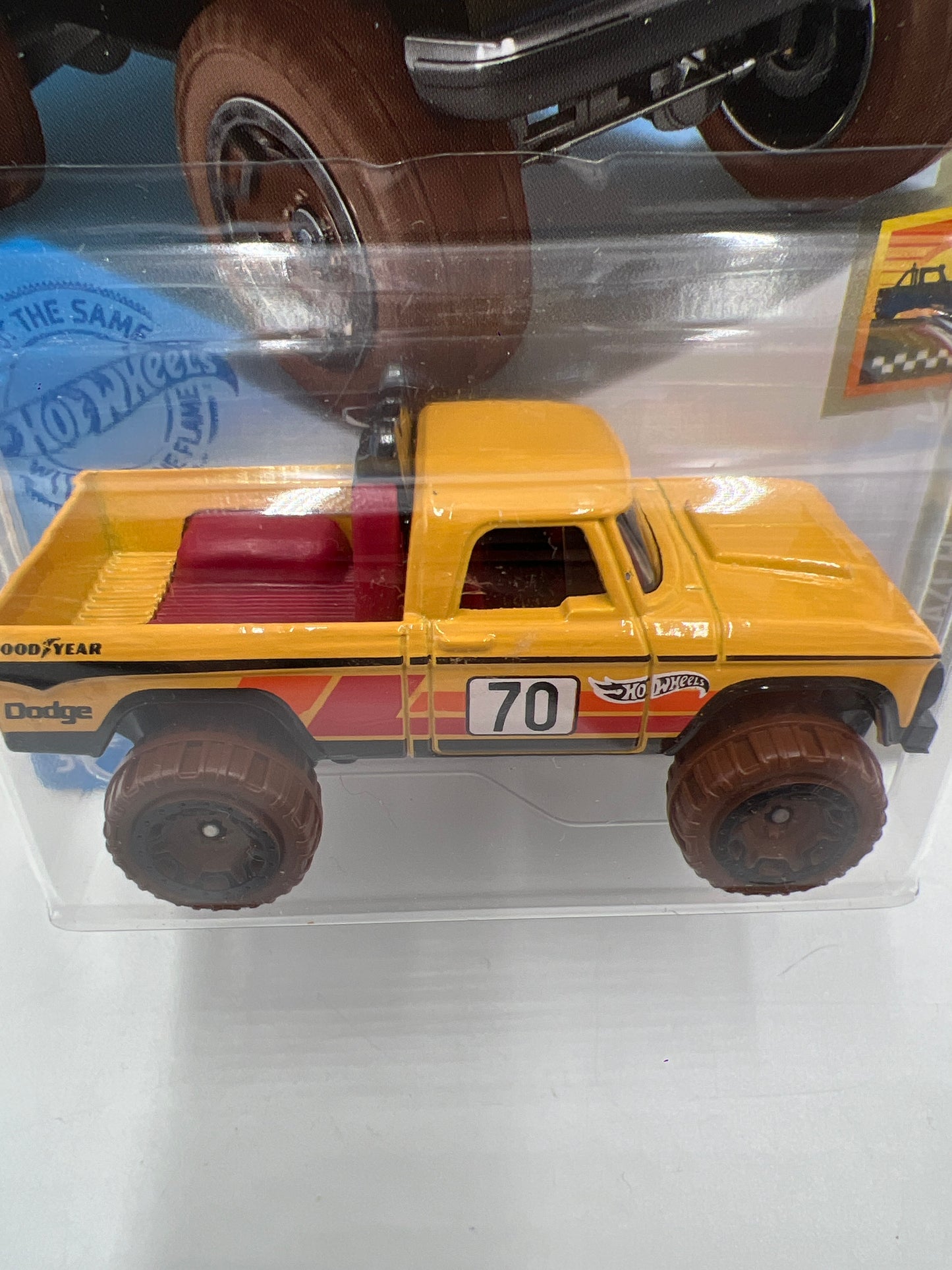 2021 Hot Wheels Baja Blazers #3 70 Dodge Power Wagon Yellow 36A