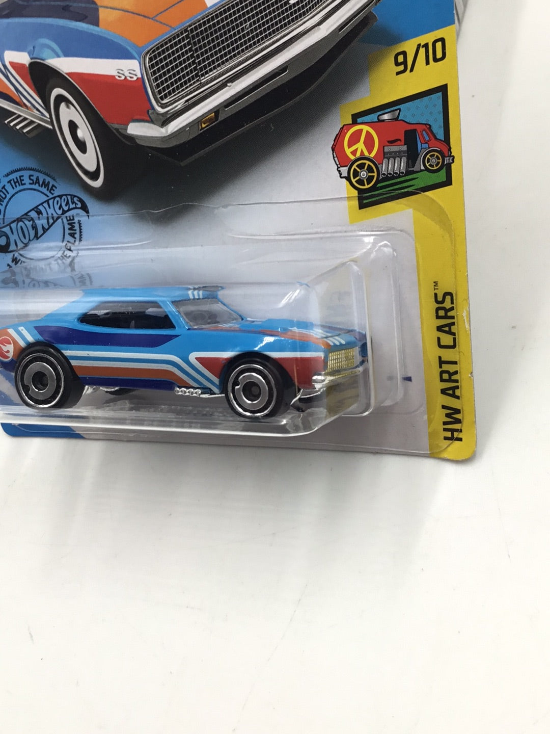 2019 Hot Wheels #248 67 Camaro Reg Treasure Hunt 273C