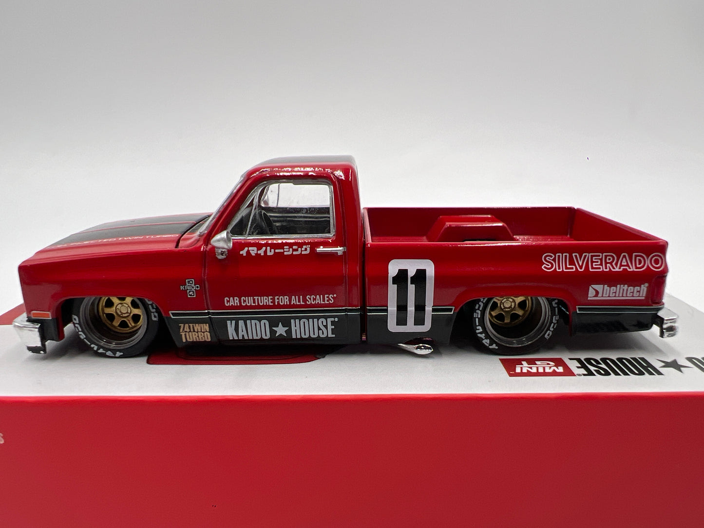 Mini GT x Kaido House #66 Chevrolet Silverado Kaido V1 Red