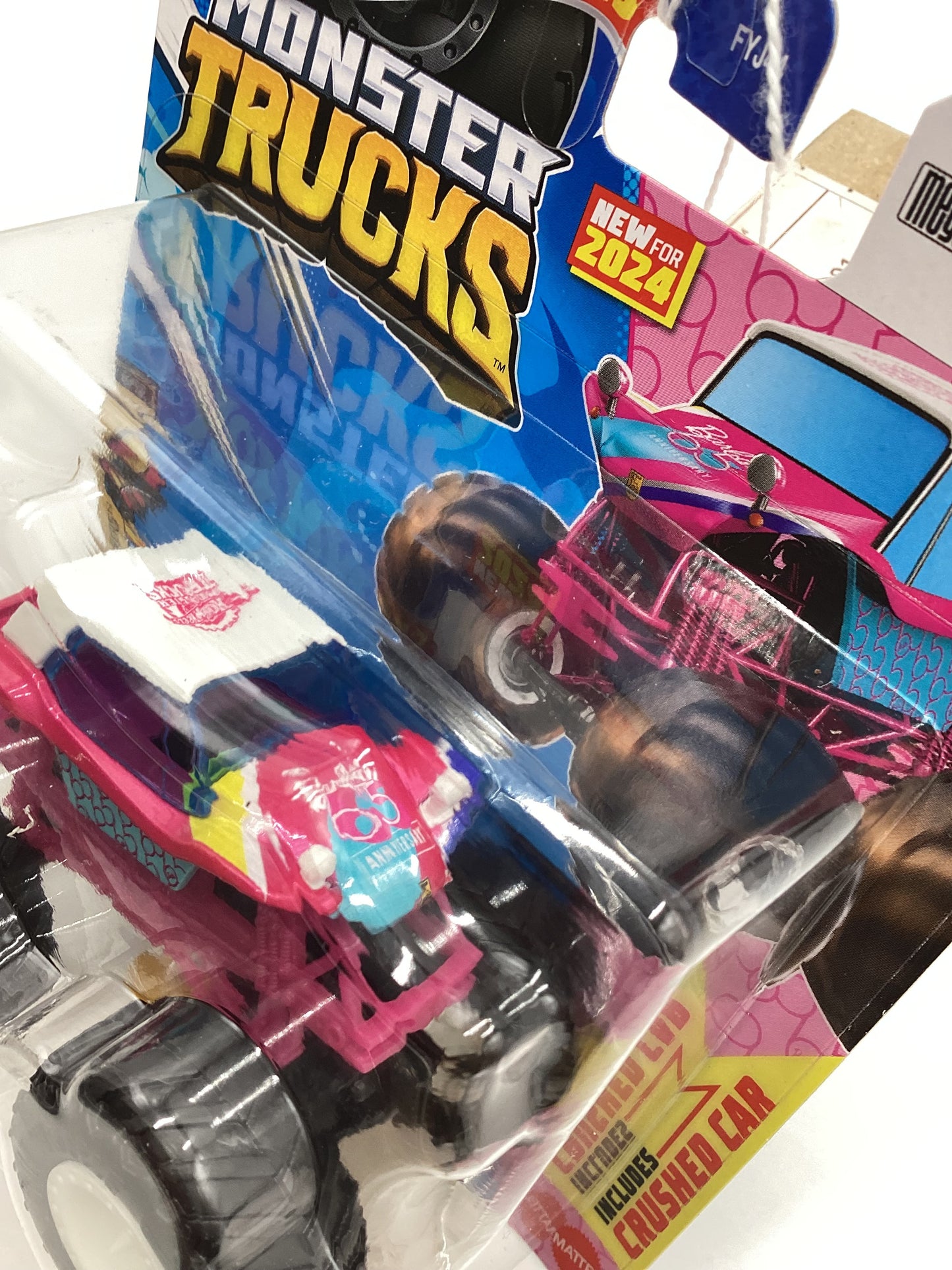 2024 Hot wheels Monster Trucks Freestyle Wreckers #8 Meyers Manx Barbie Pink 132A