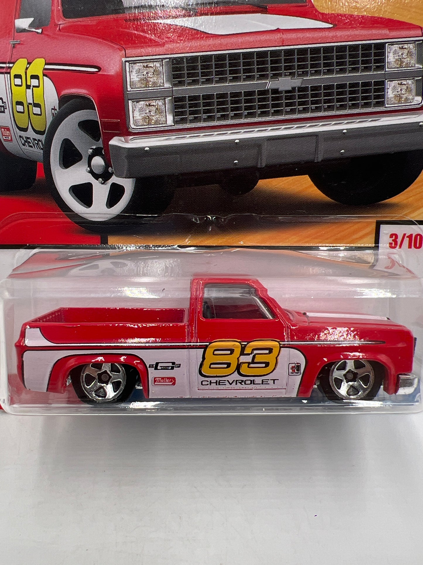2018 Hot Wheels Target Exclusive Decades 80s #3 83 Chevy Silverado Red W/Protector