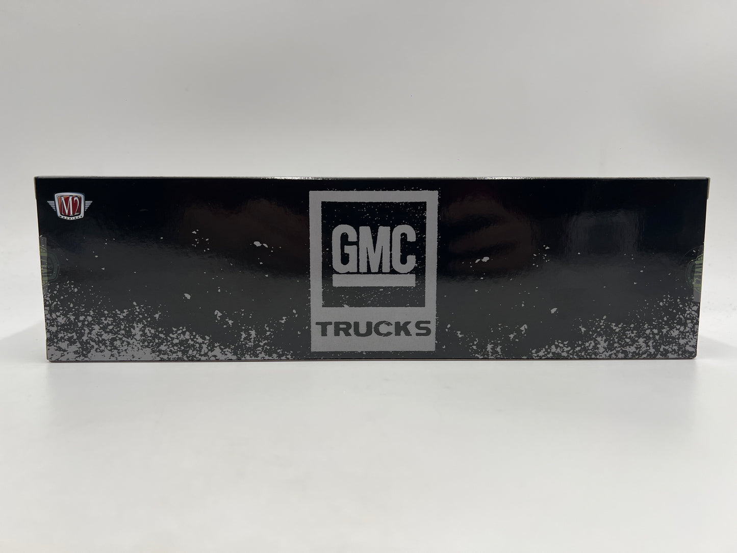 M2 Machines Auto Haulers R92 1973 GMC Sierra 3500 & 1973 Chevrolet Cheyenne Super 10