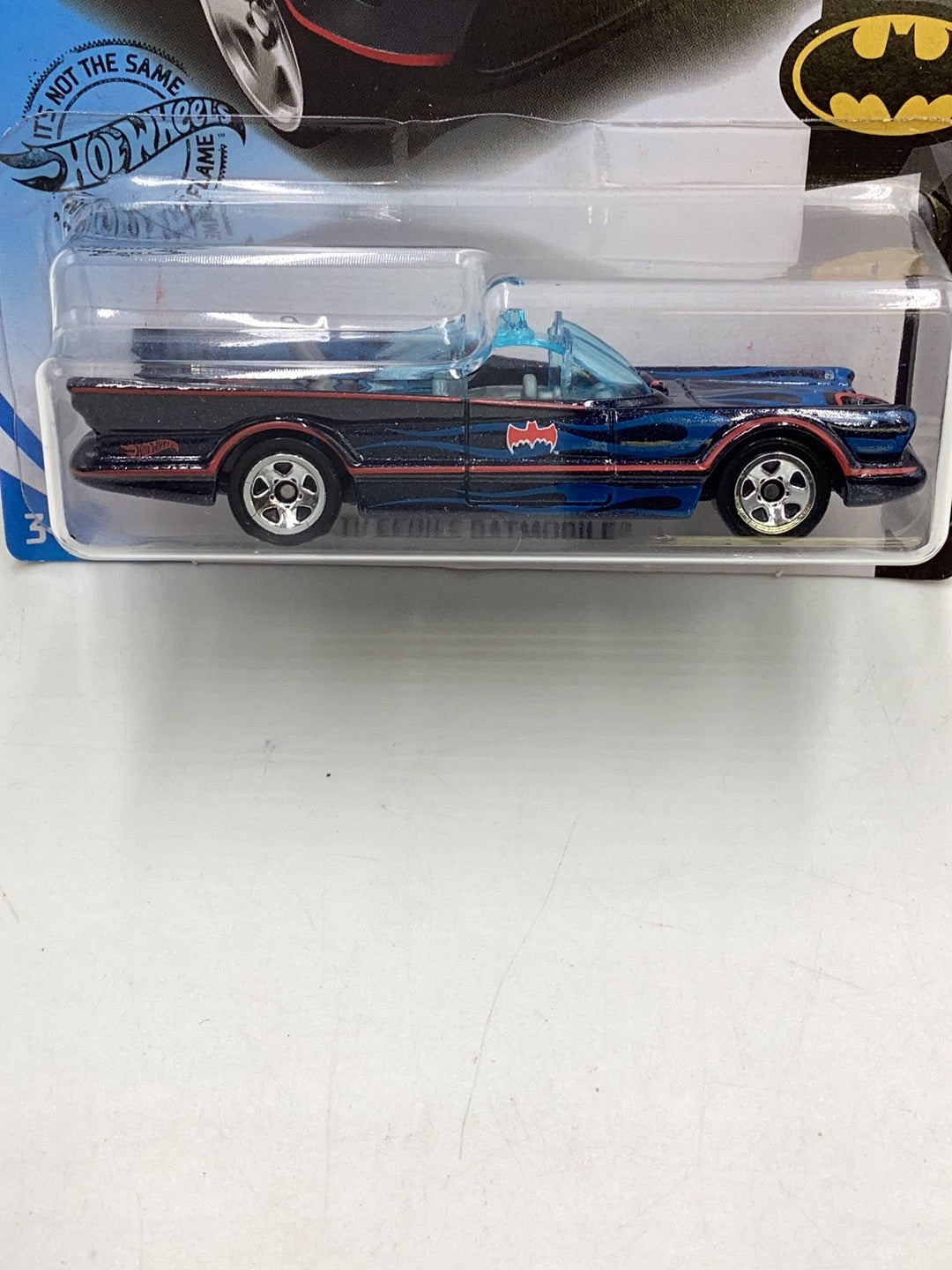 2019 Hot Wheels #118 TV Series Batmobile blue flames 123A