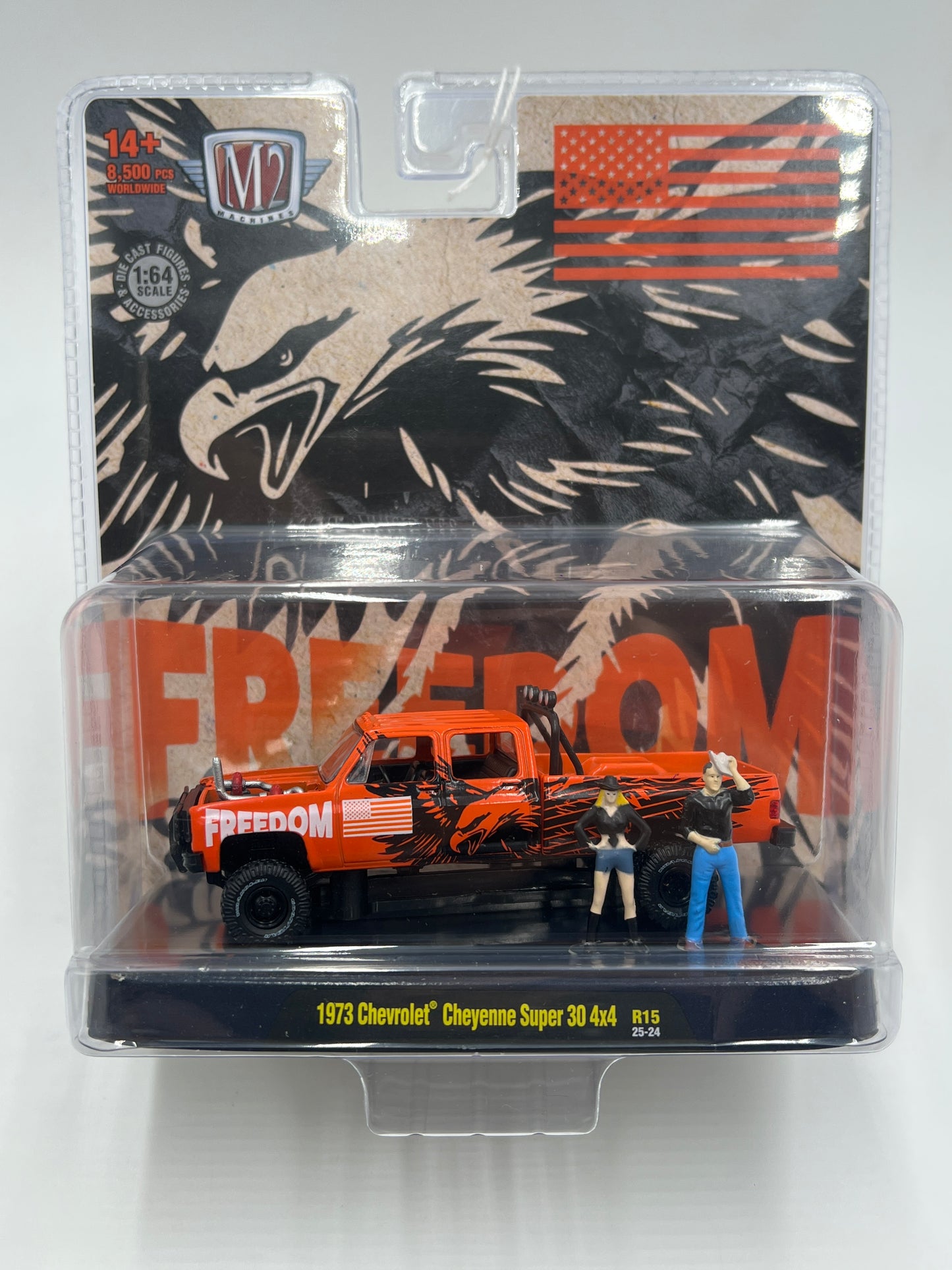2025 M2 Machines Diorama 1973 Chevrolet Cheyenne Super 30 4x4 R15 198E