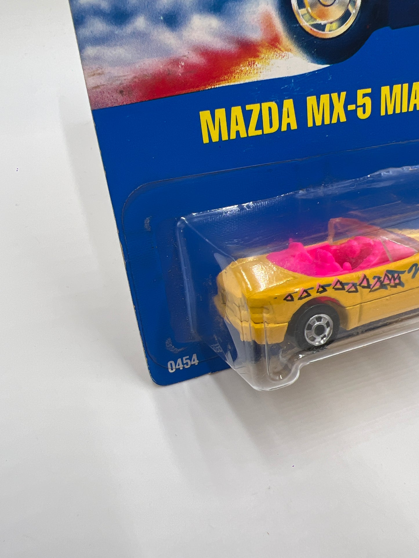 1991 Hot Wheels Collector #172 Mazda MX-5 Miata Yellow 240C