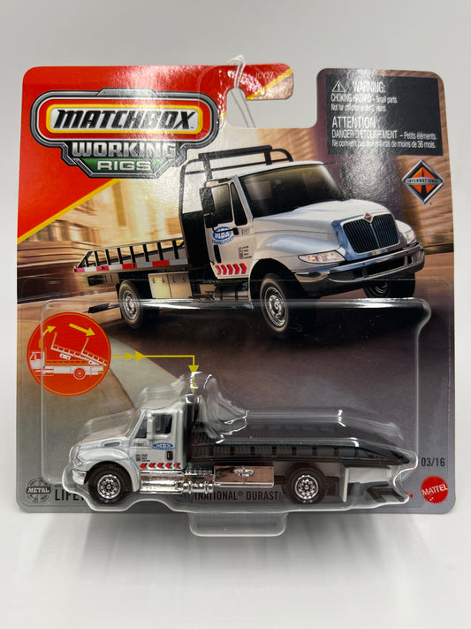 2025 Matchbox Working Rigs #3 International Durastar 4400 White 164F