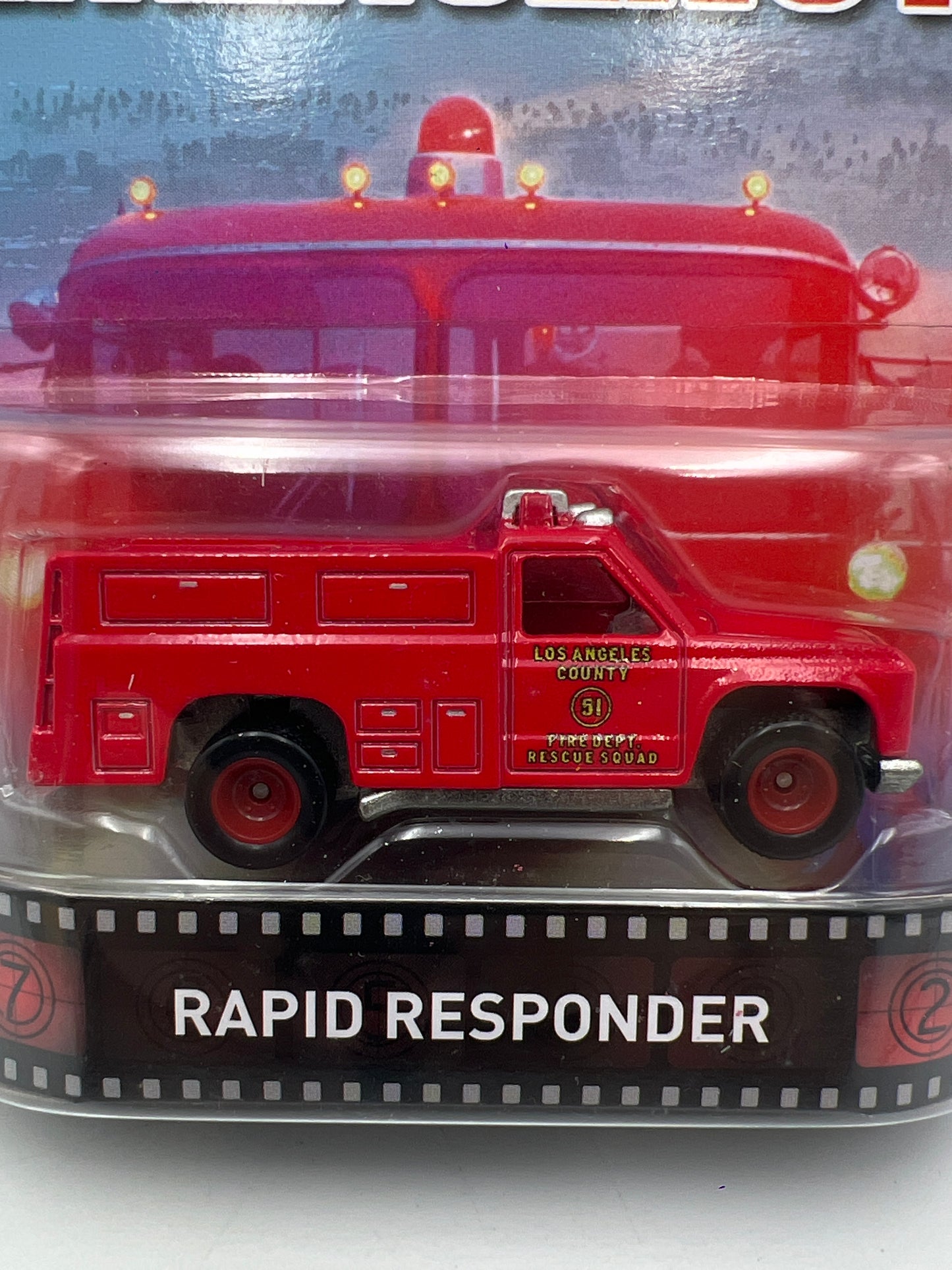 Hot Wheels Retro Entertainment Emergency! Rapid Responder Red W/Protector 2