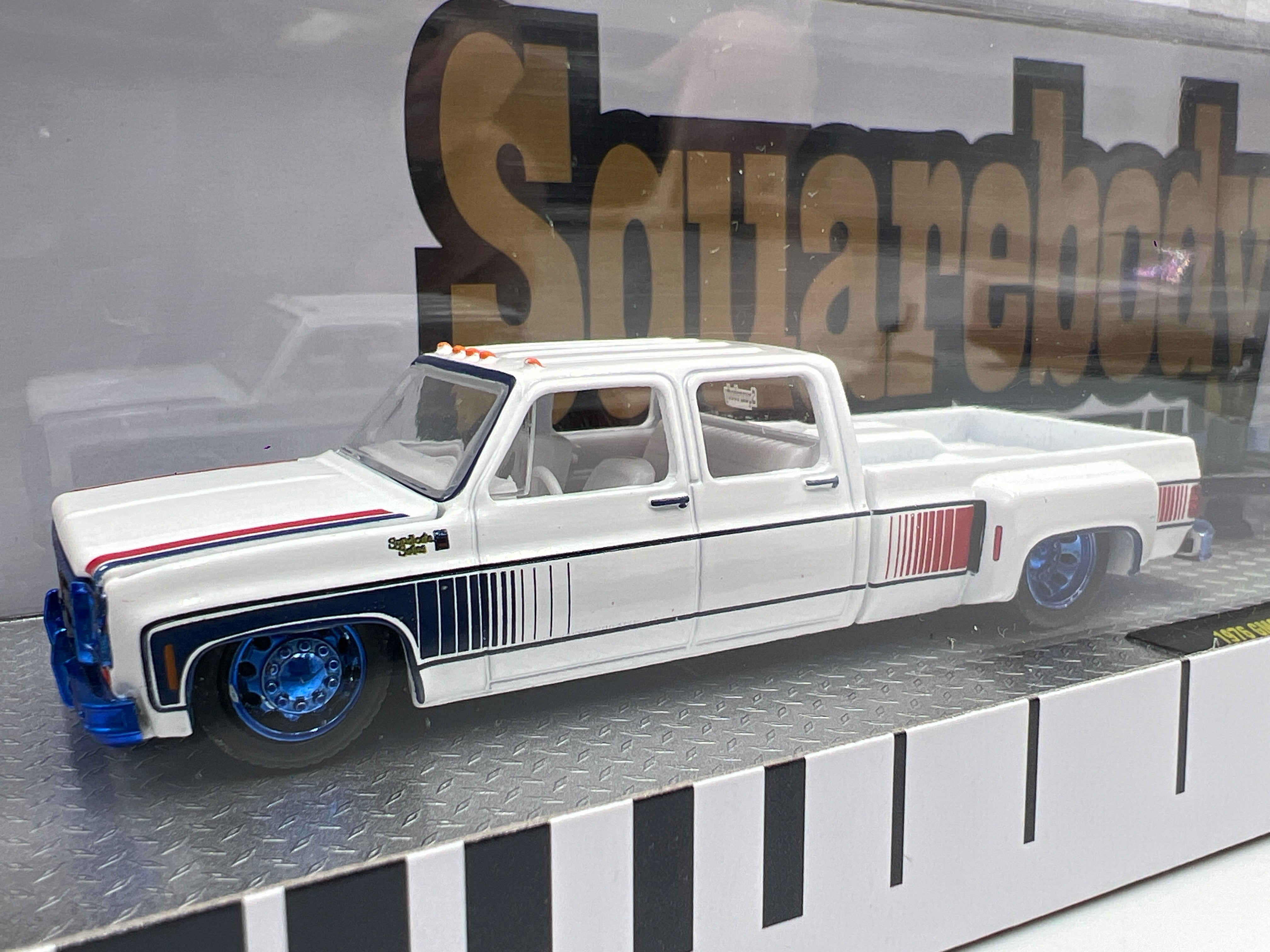 M2 Machines Auto Haulers Squarebody Syndicate CHASE 1976 GMC