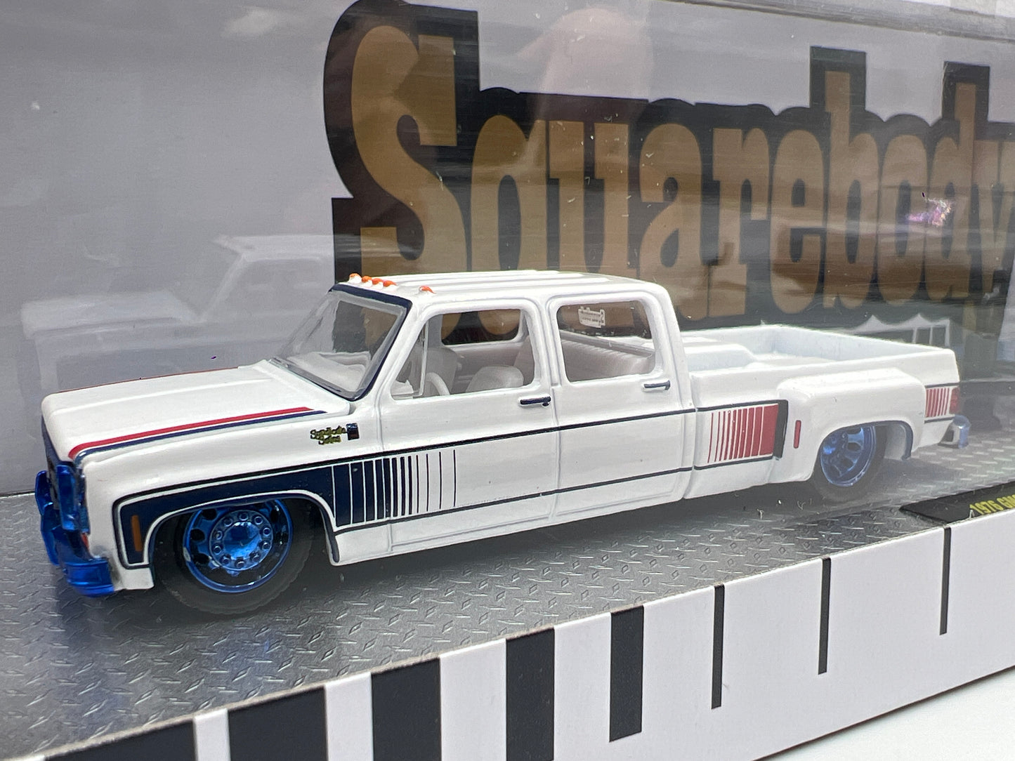 M2 Machines Auto Haulers Squarebody Syndicate CHASE 1976 GMC Sierra 3500 & 1975 GMC Jimmy Sierra S45