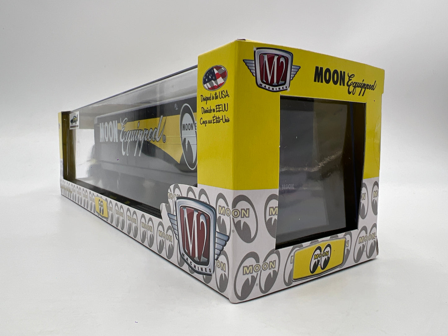 M2 Machines Auto Haulers Walmart Exclusive Mooneyes 1969 Dodge L600 & 1969 Dodge Charger Daytona S30