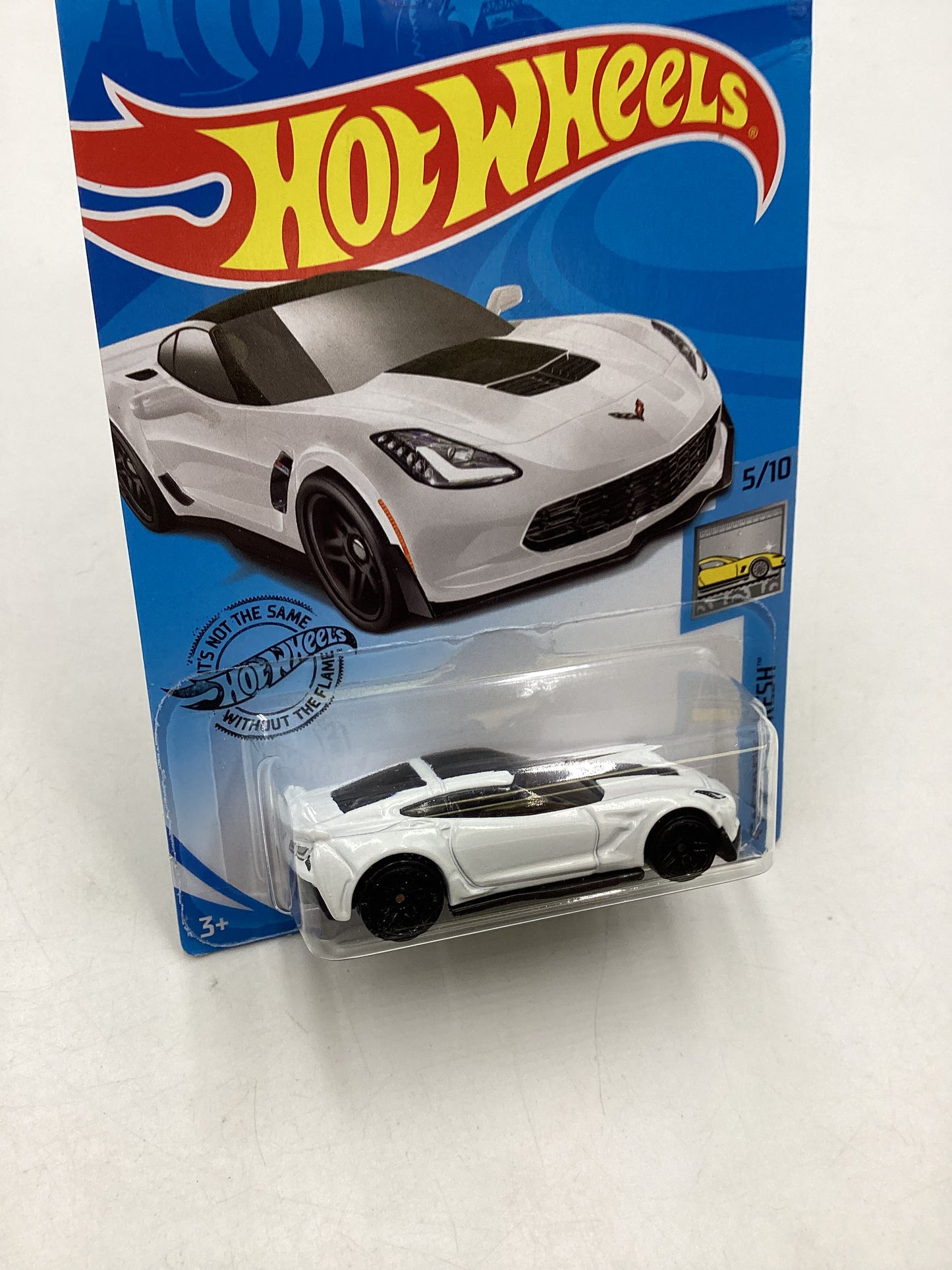 2020 Hot Wheels #200 Corvette C7 Z06 White 8i