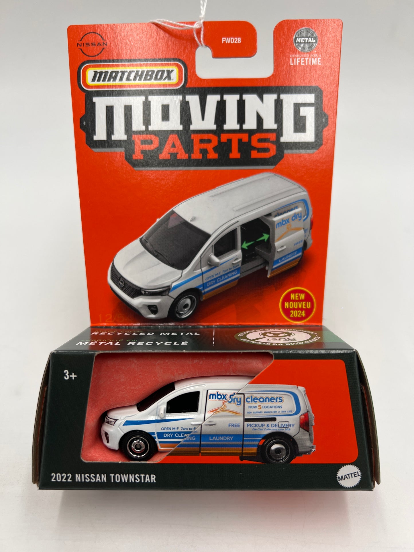 2024 Matchbox Moving Parts #12 2022 Nissan Townstar White 168A