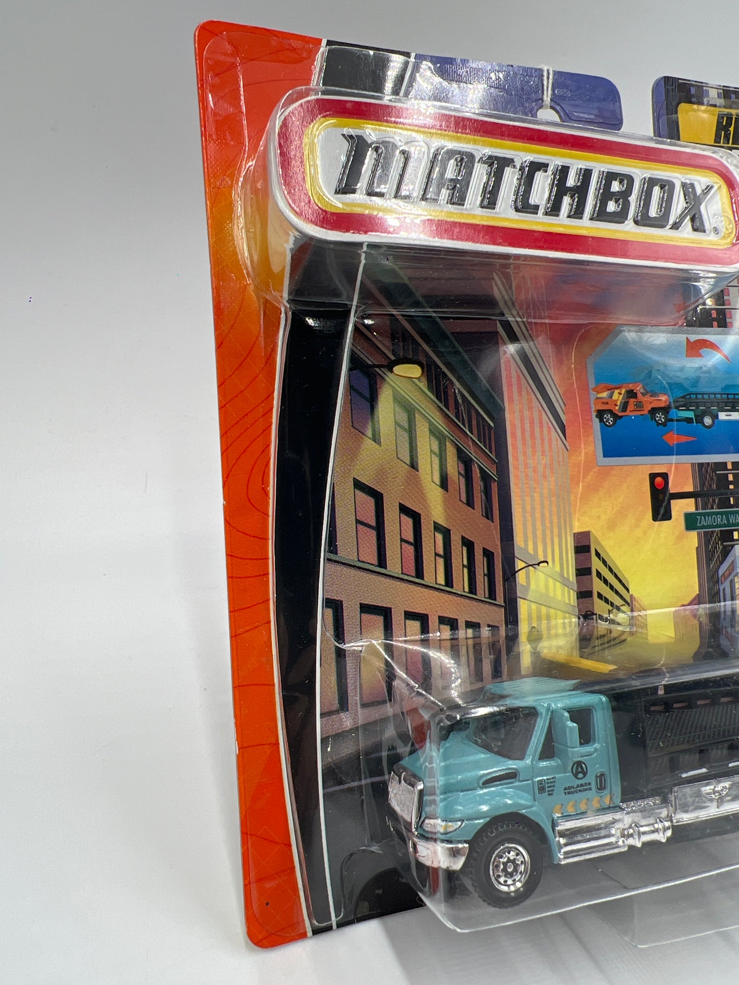 Matchbox Real Working Rigs International Durastar 4400 Blue 170B