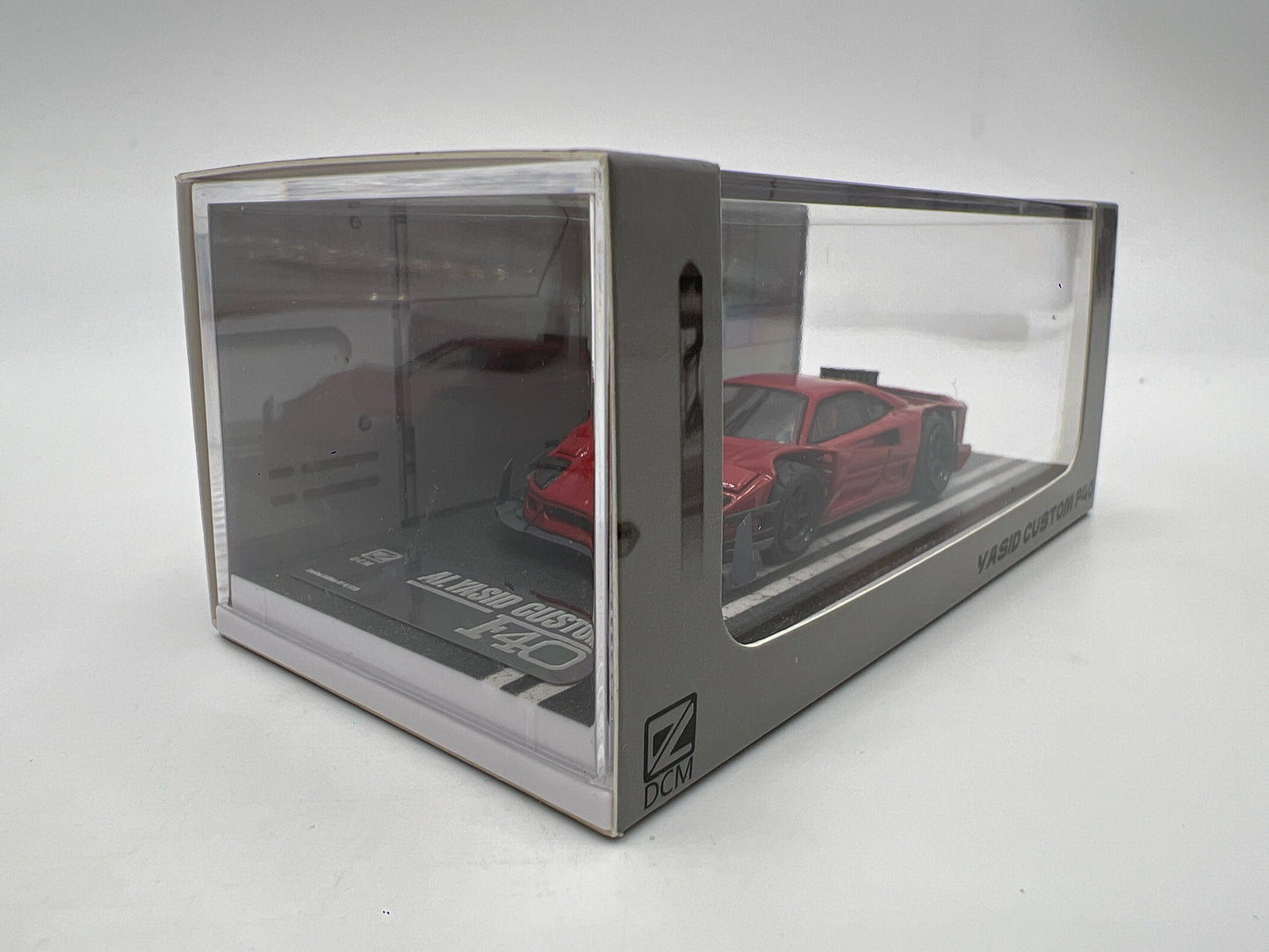 DCM 1/64 #14/599 AI.Yasid Custom Ferrari F40 Red