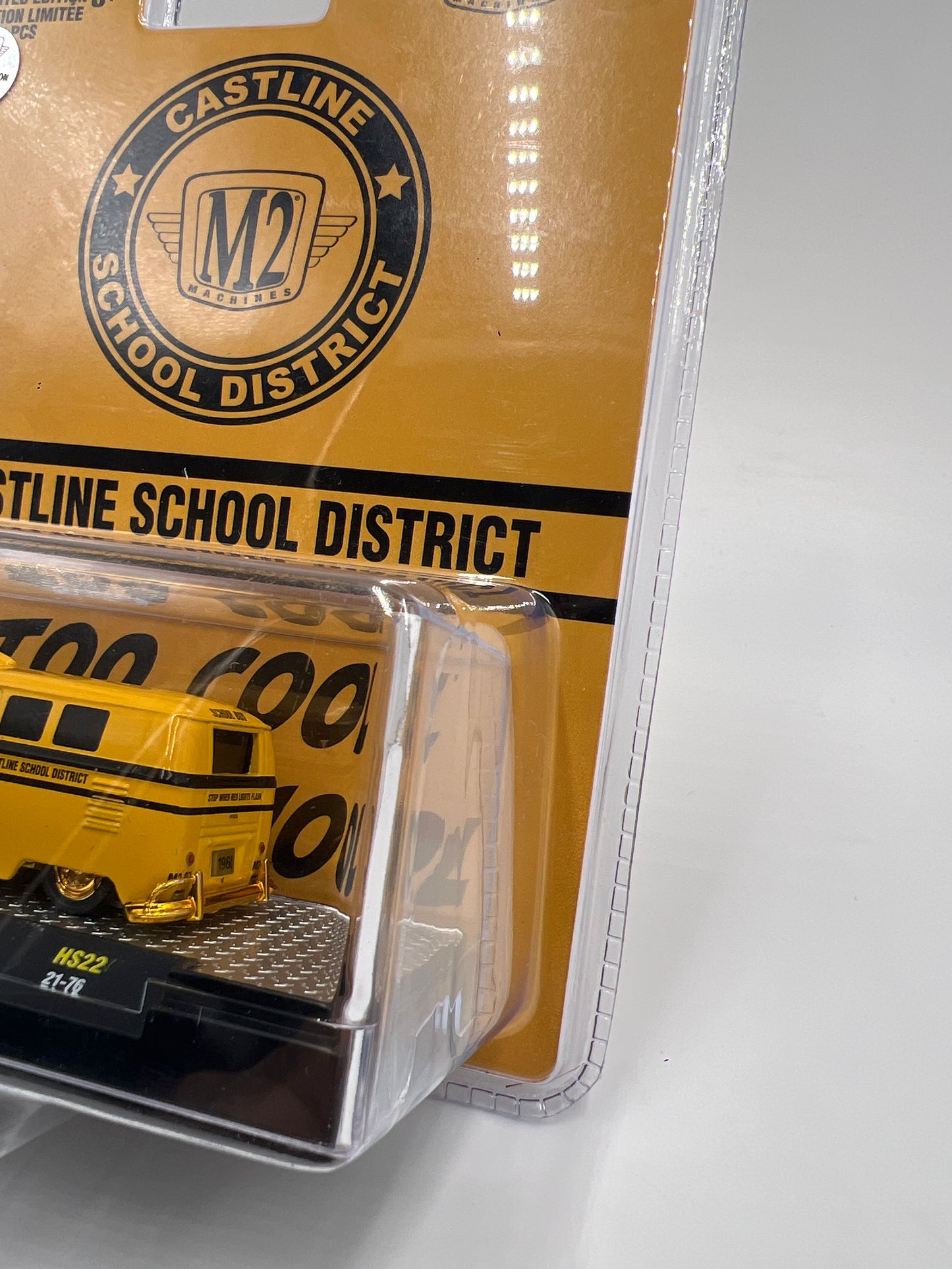 M2 Machines CHASE Castline School District 1960 VW Delivery Van Yellow Bus HS22