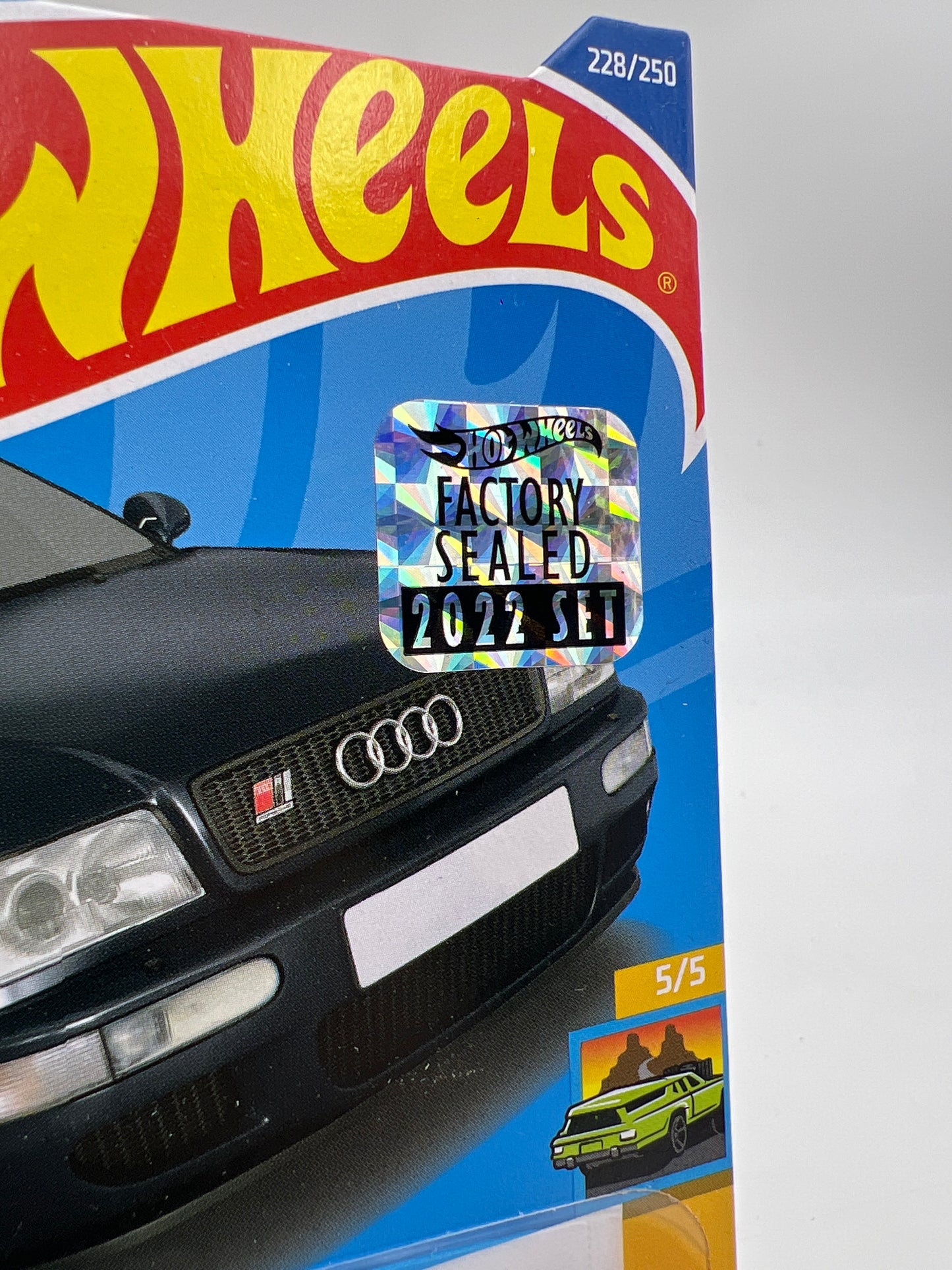 2022 Hot Wheels Factory Sealed Super Treasure Hunt #228 94 Audi Avant RS2 Black W/Protector