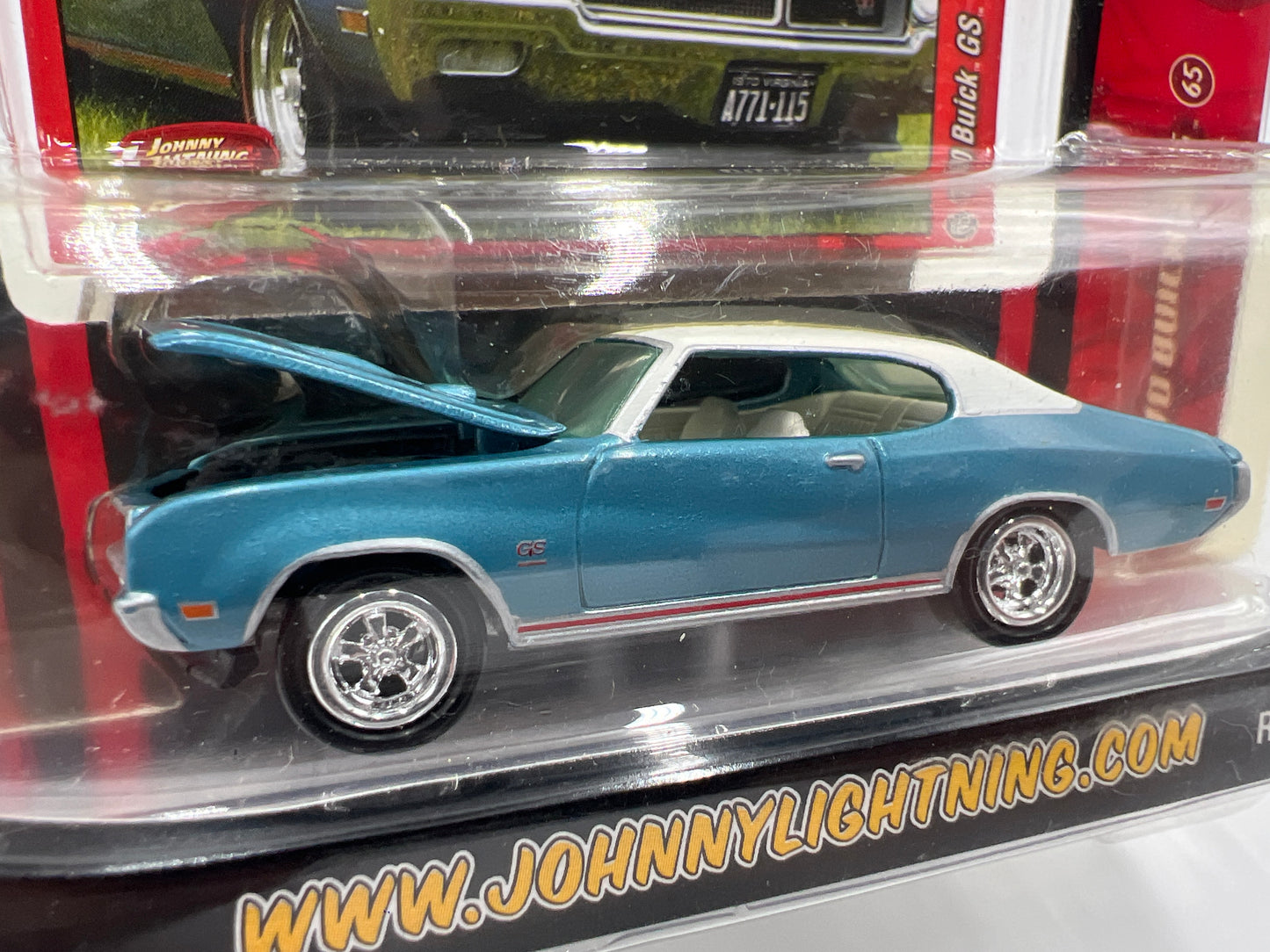 Johnny Lightning Muscle Cars R12 #65 70 Buick GS Blue 221A