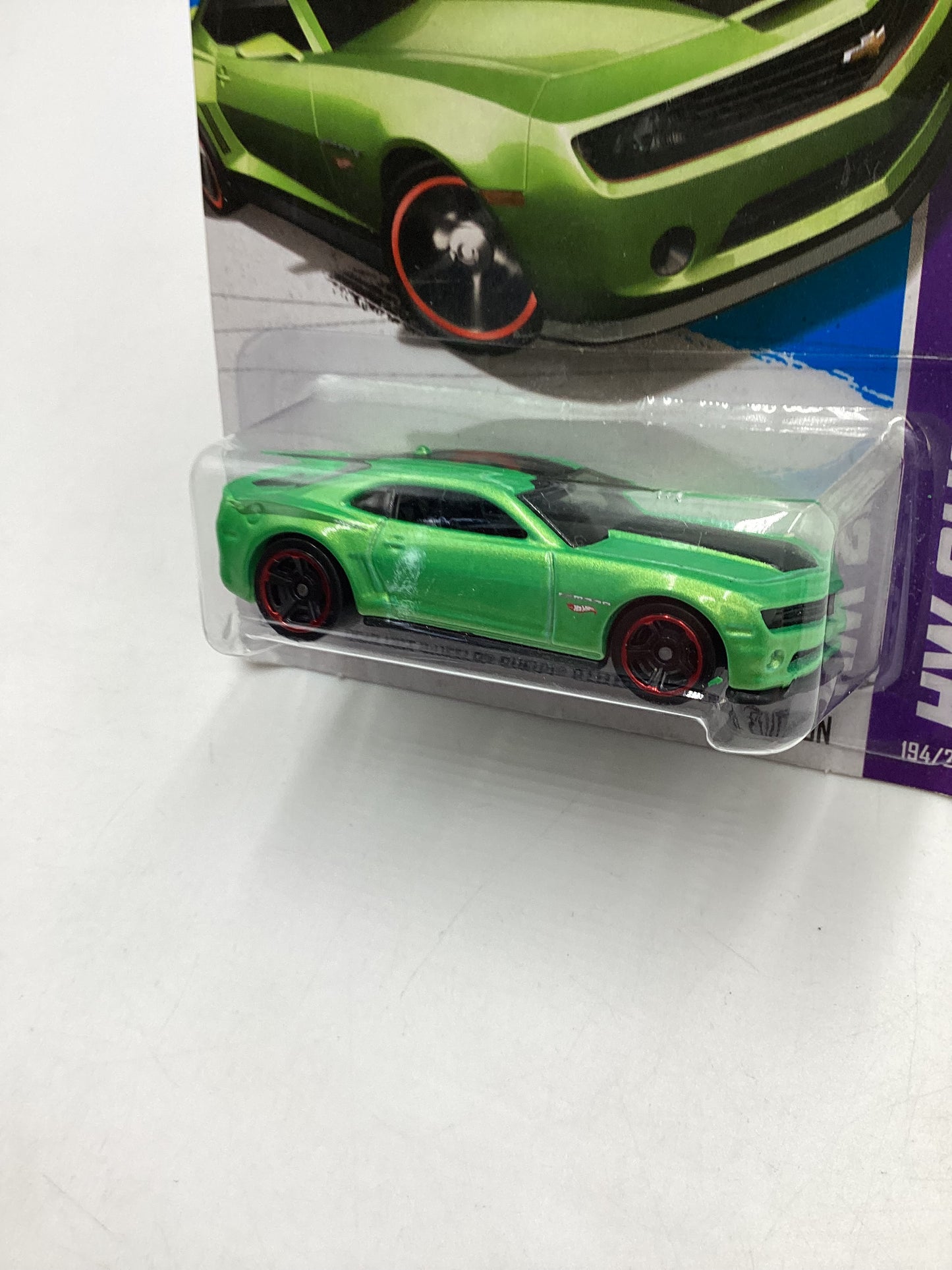 2013 Hot wheels #194 Green 2013 Hot Wheels Chevy Camaro Special Edition 7G