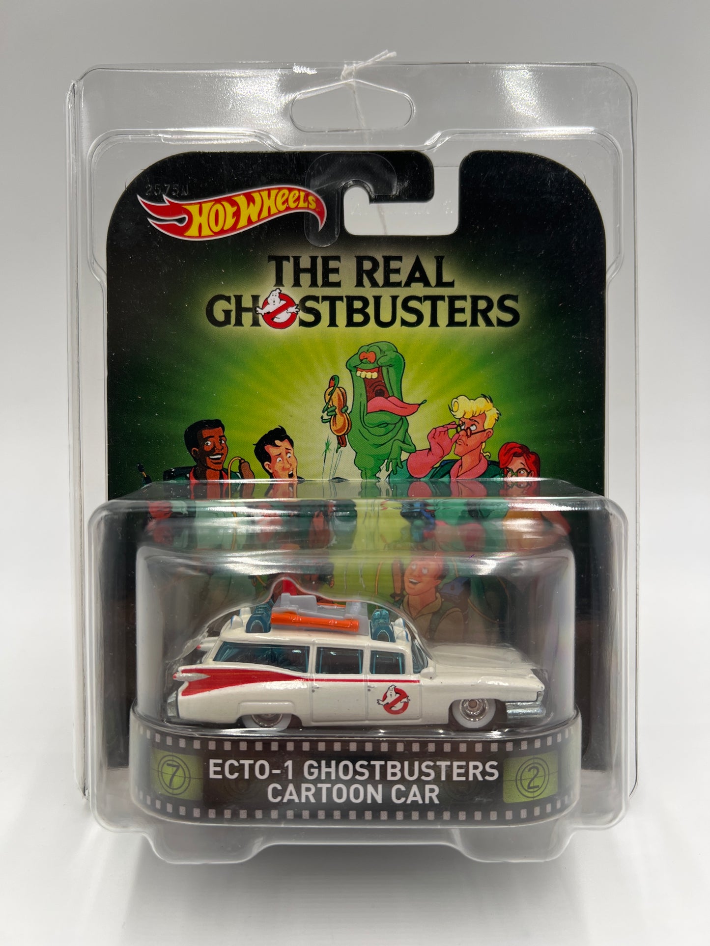 Hot Wheels Retro Entertainment Ghostbusters Ecto-1 Cartoon Car White W/Protector