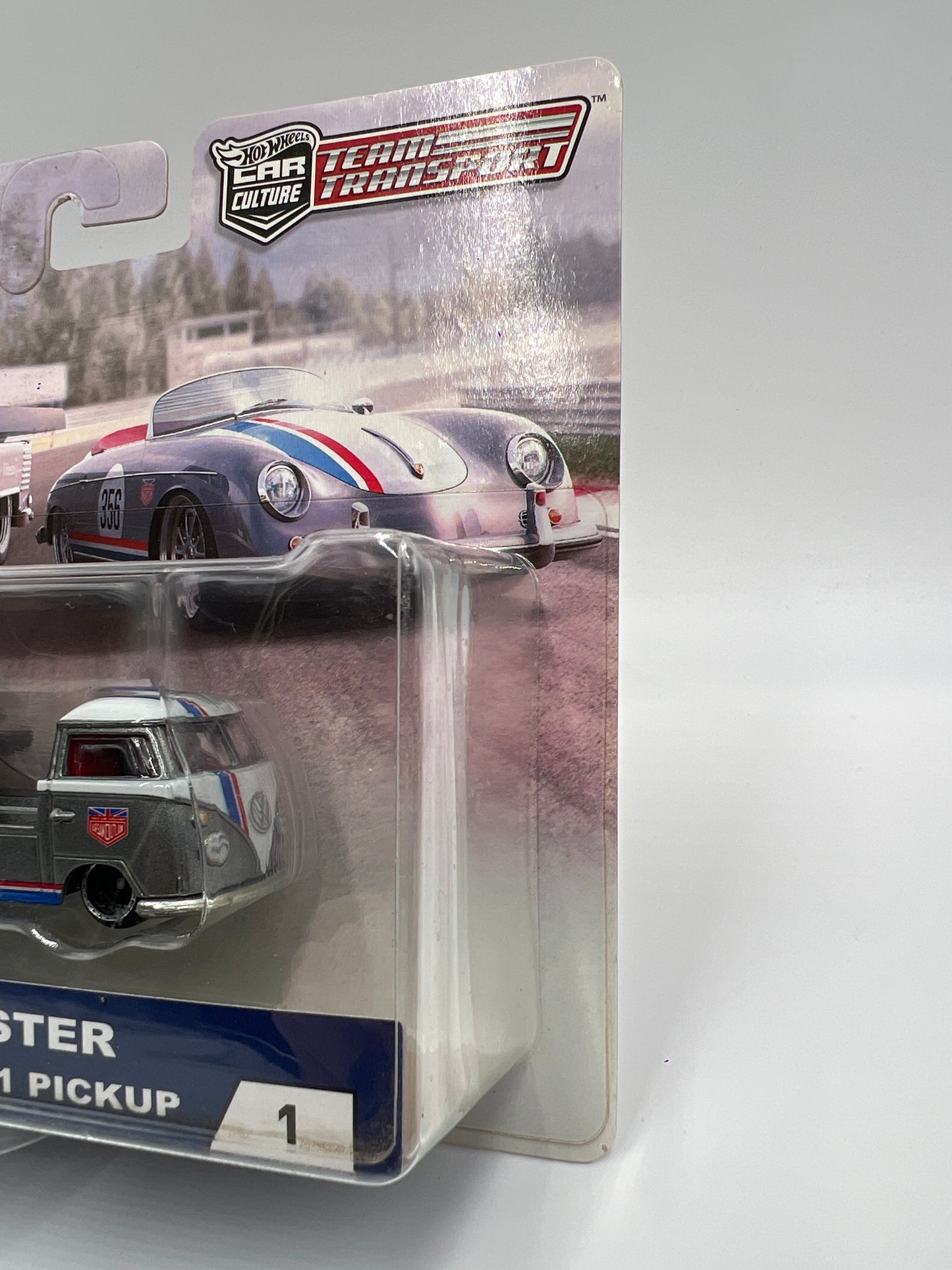 2018 Hot Wheels Team Transport #1 Porsche 356 Speedster & VW Transporter T1 Pickup W/Protector