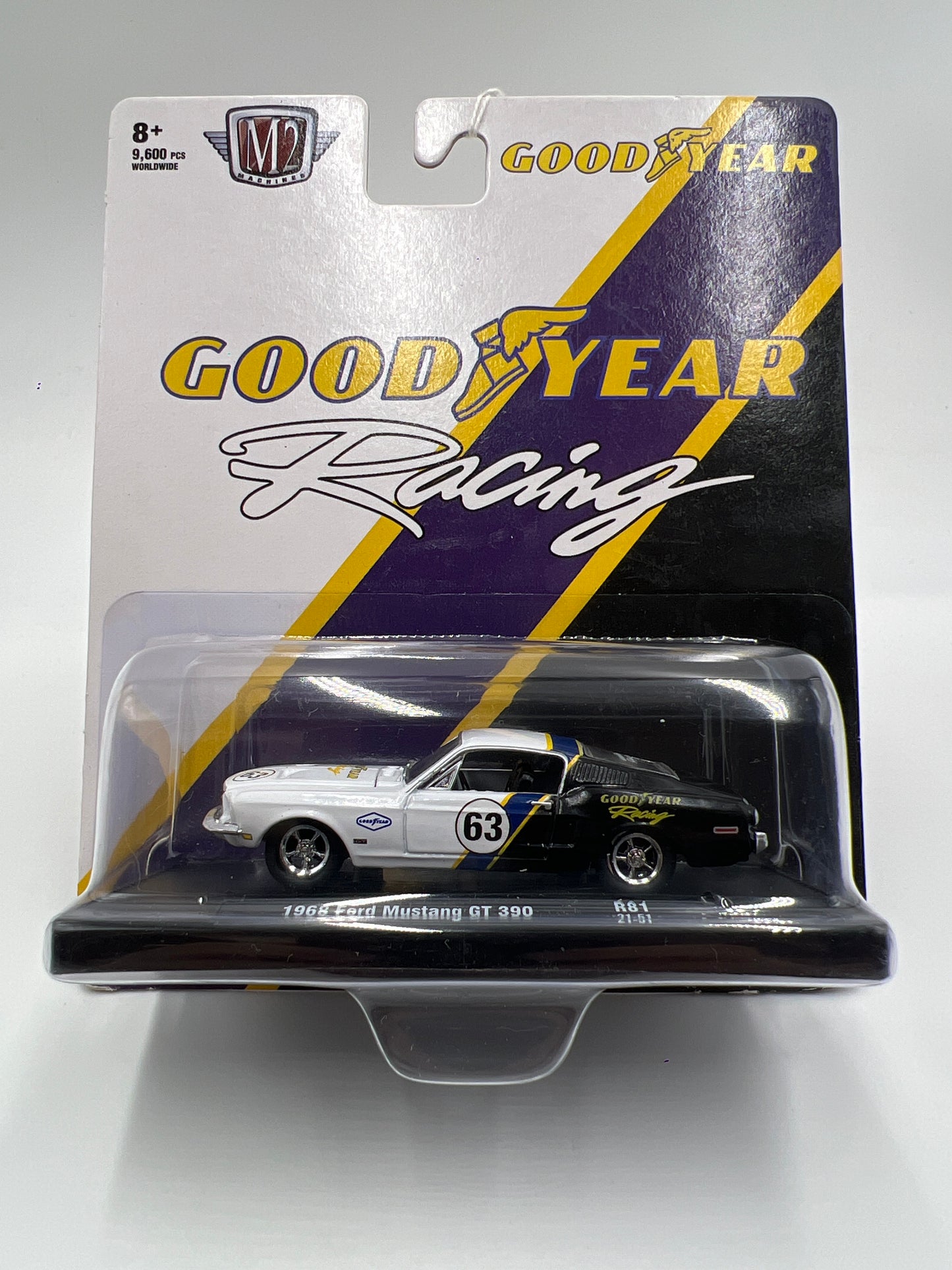 M2 Machines Auto-Drivers 1968 Ford Mustang GT 390 Goodyear Racing R81 189D