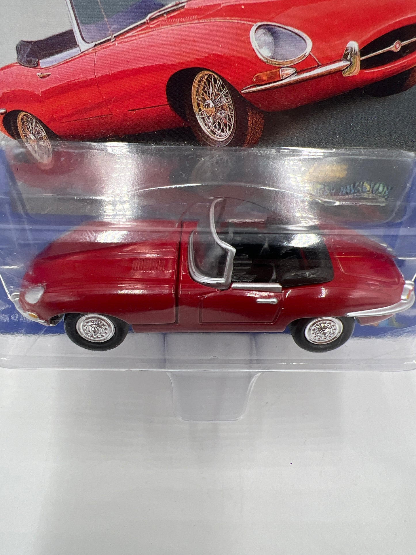Johnny Lightning British Invasion 1962 Jaguar E-Type Roadster Red 218G
