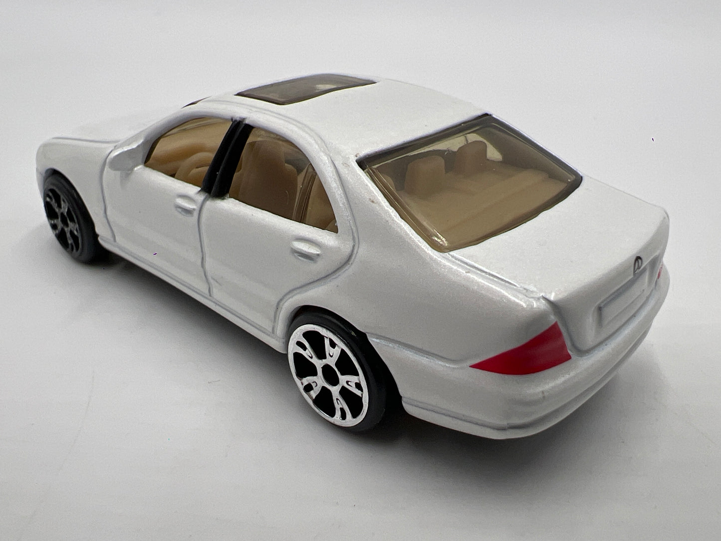 Matchbox 1/64 Superfast #60 Mercedes-Benz S 500 White Loose
