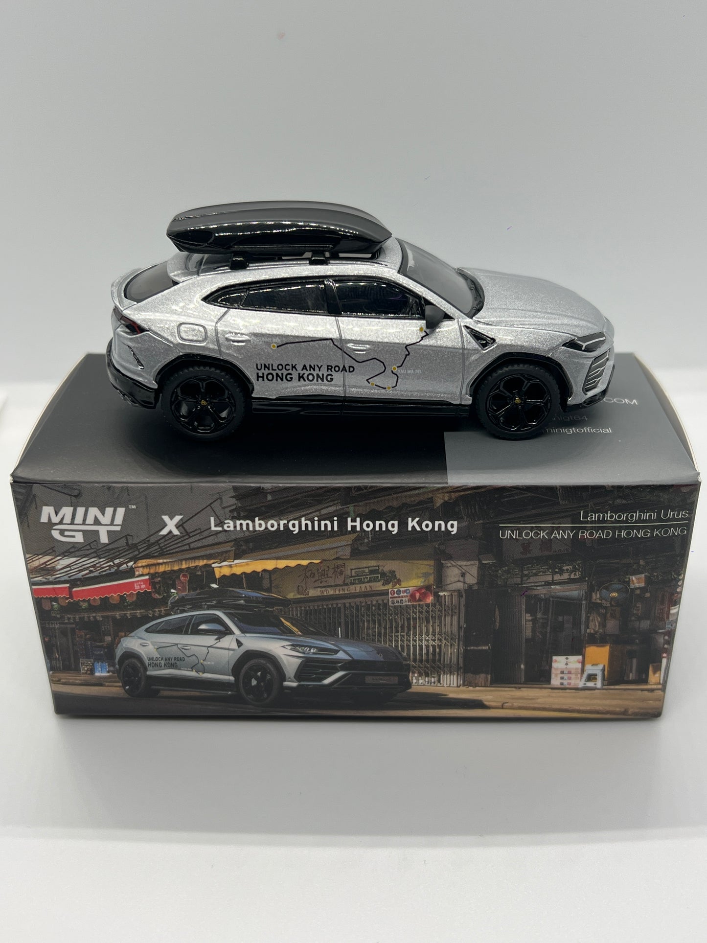 MiniGT X Lamborghini Hong Kong #443 Lamborghini Urus Silver