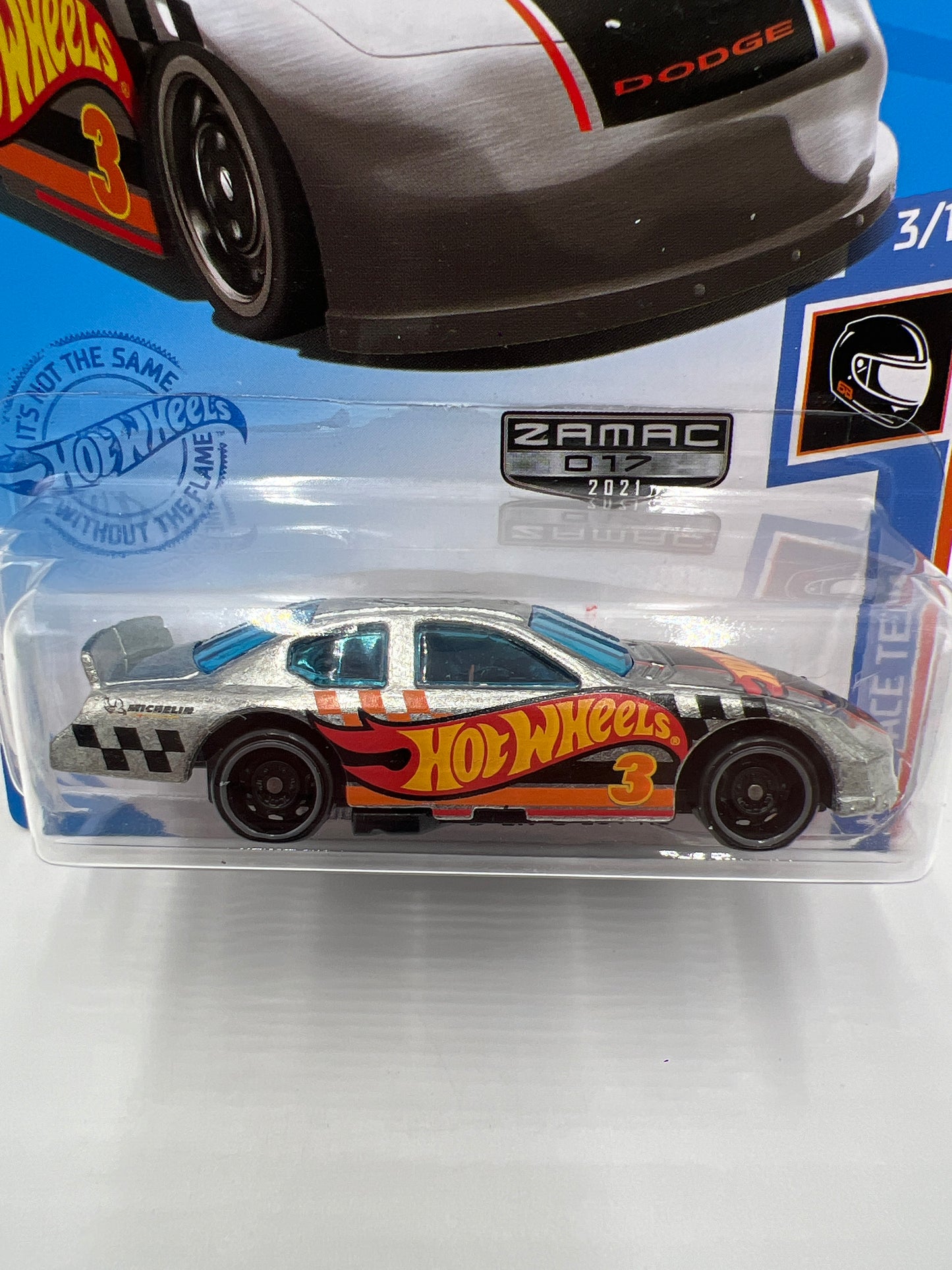 2021 Hot Wheels Walmart Exclusive Zamac 17 #194 Dodge Charger Stock Car 145F