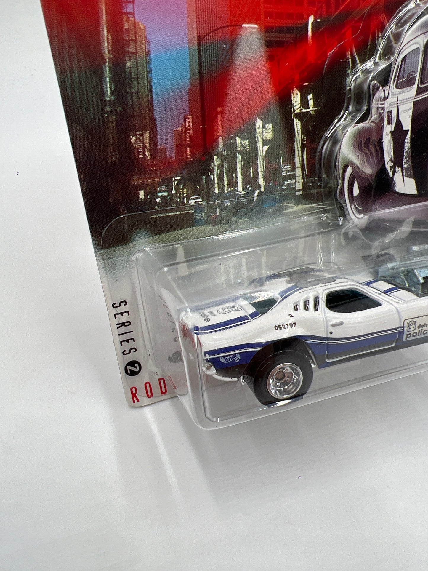 Hot Wheels Cop Rods Series 2 Detroit MI Rodger Dodger W/Real Riders SR
