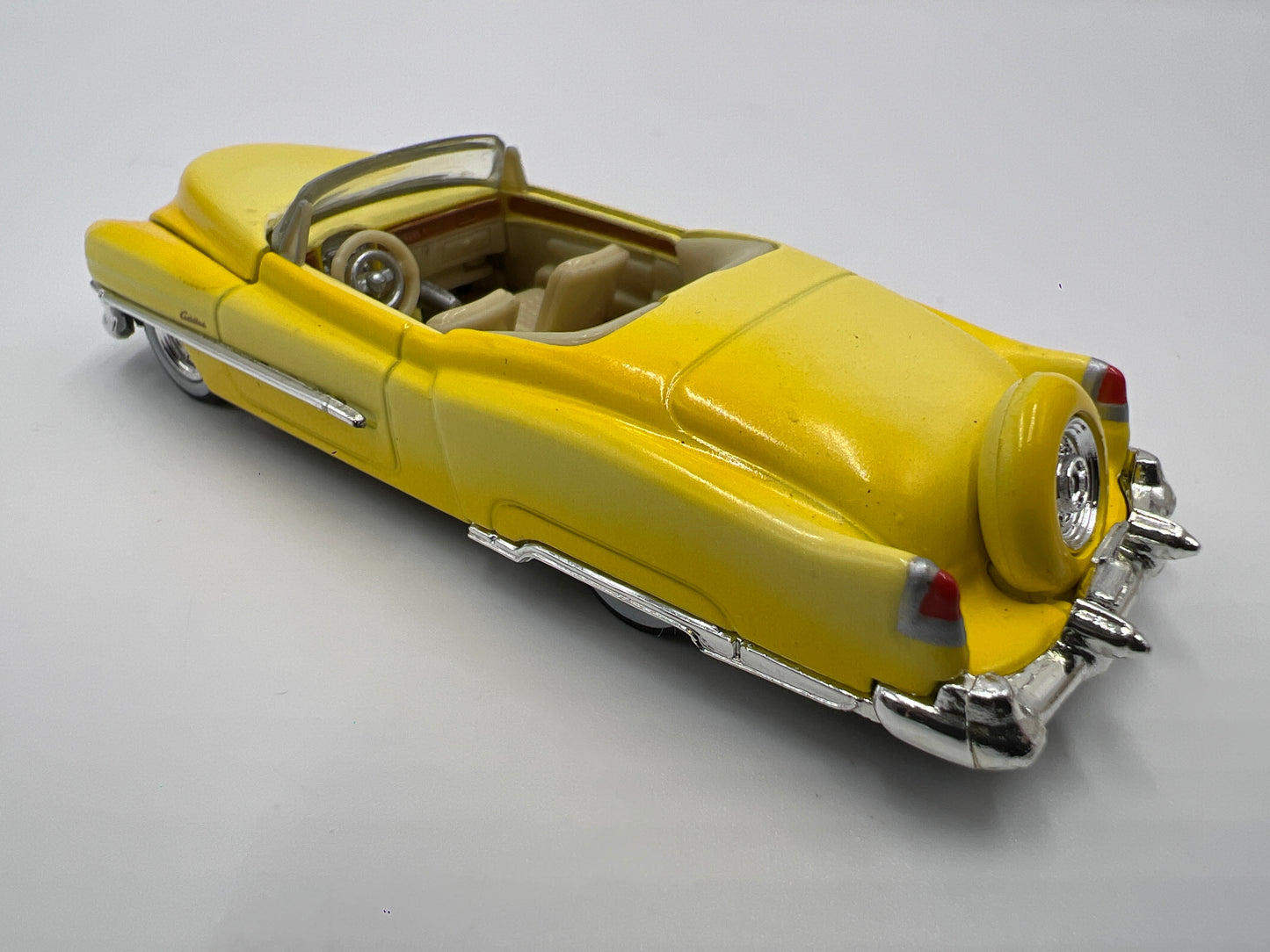 Hot Wheels Collectibles 1/64 Legends John D’Agostino 1953 Cadillac Eldorado Biarritz Yellow Loose
