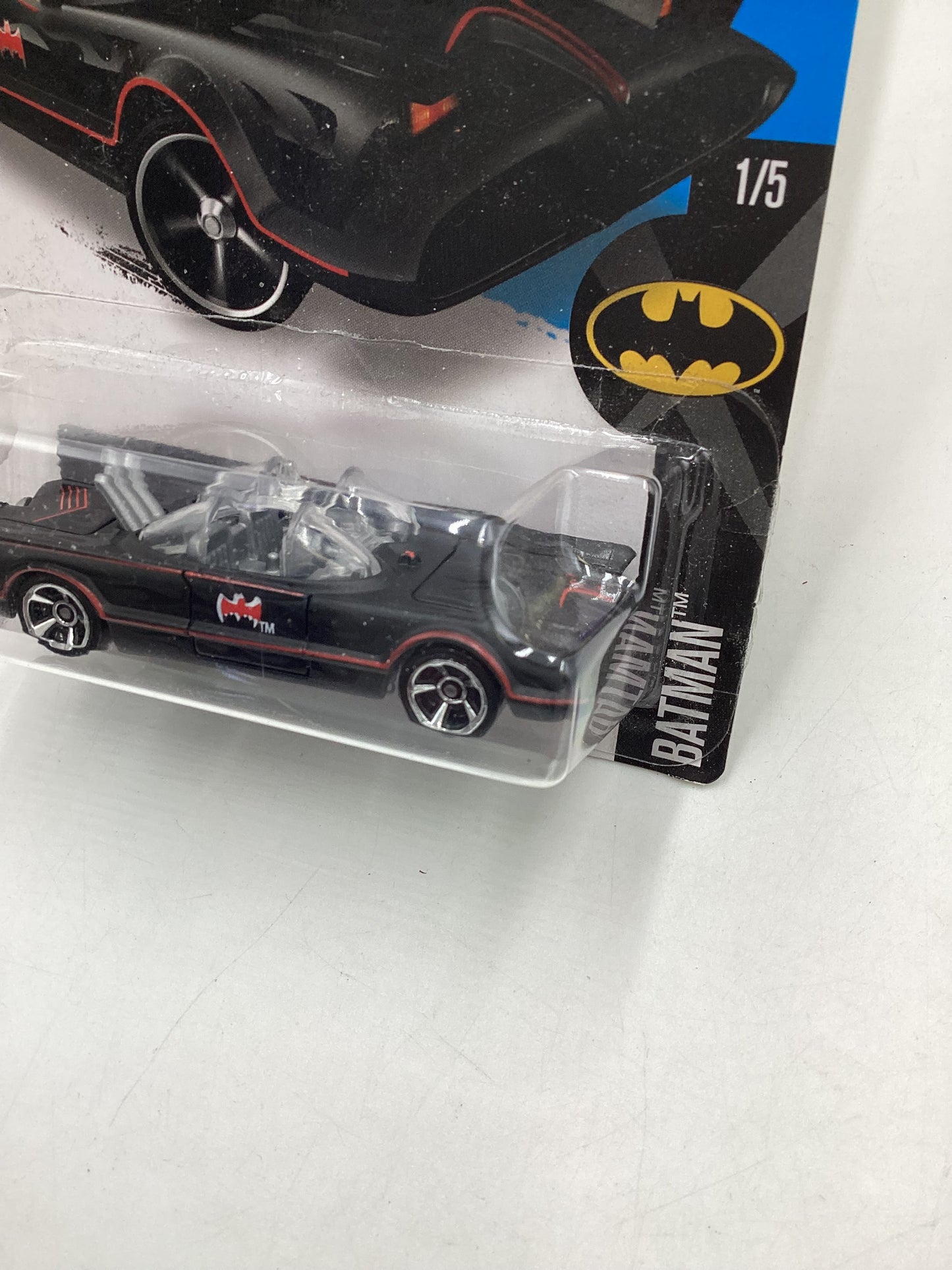 2016 Hot Wheels #226 TV Series Batmobile 119E