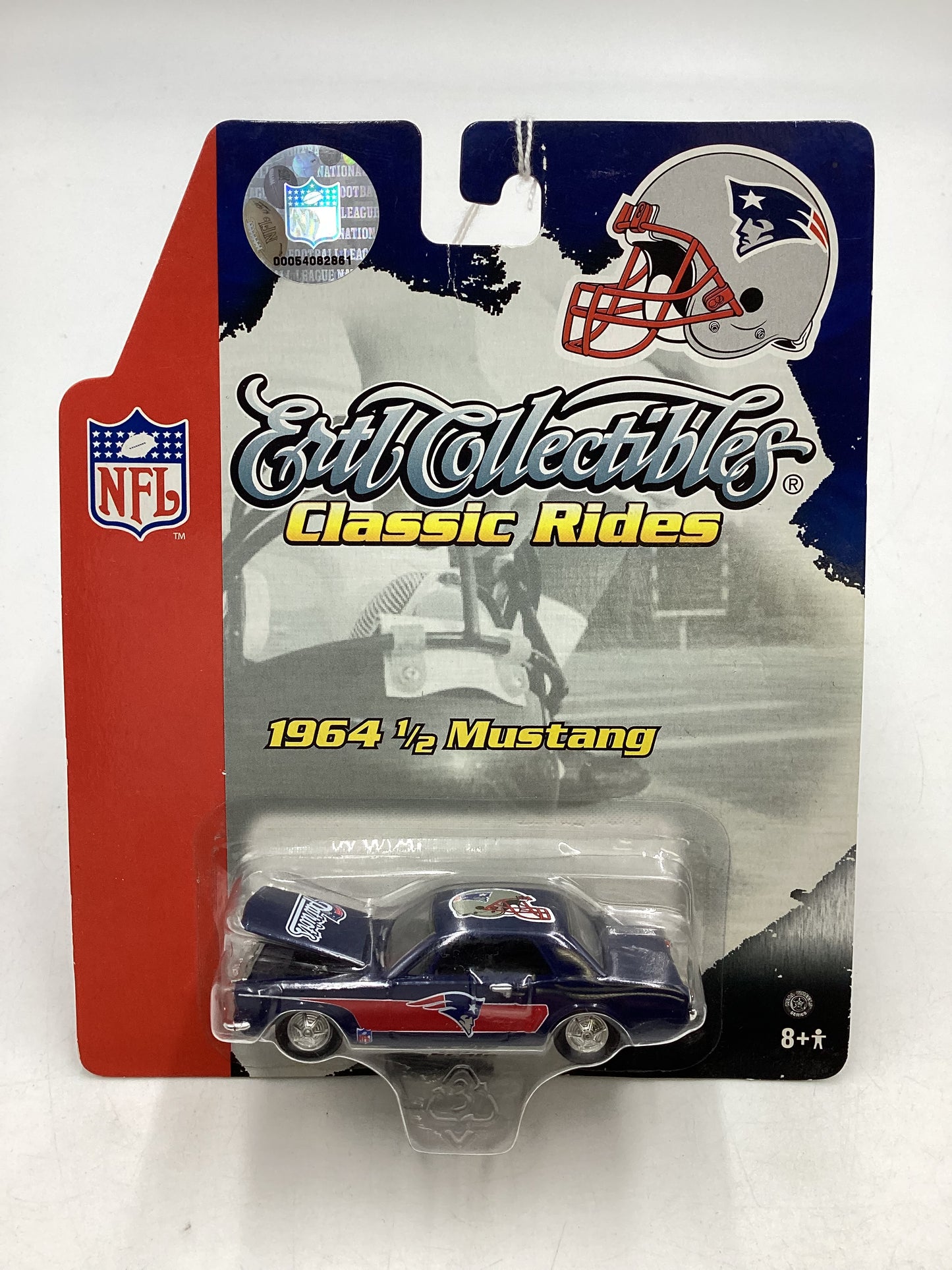 2005 Ertl Collectibles Classic Rides 64 1/2 Mustang NFL Patriots (SR)