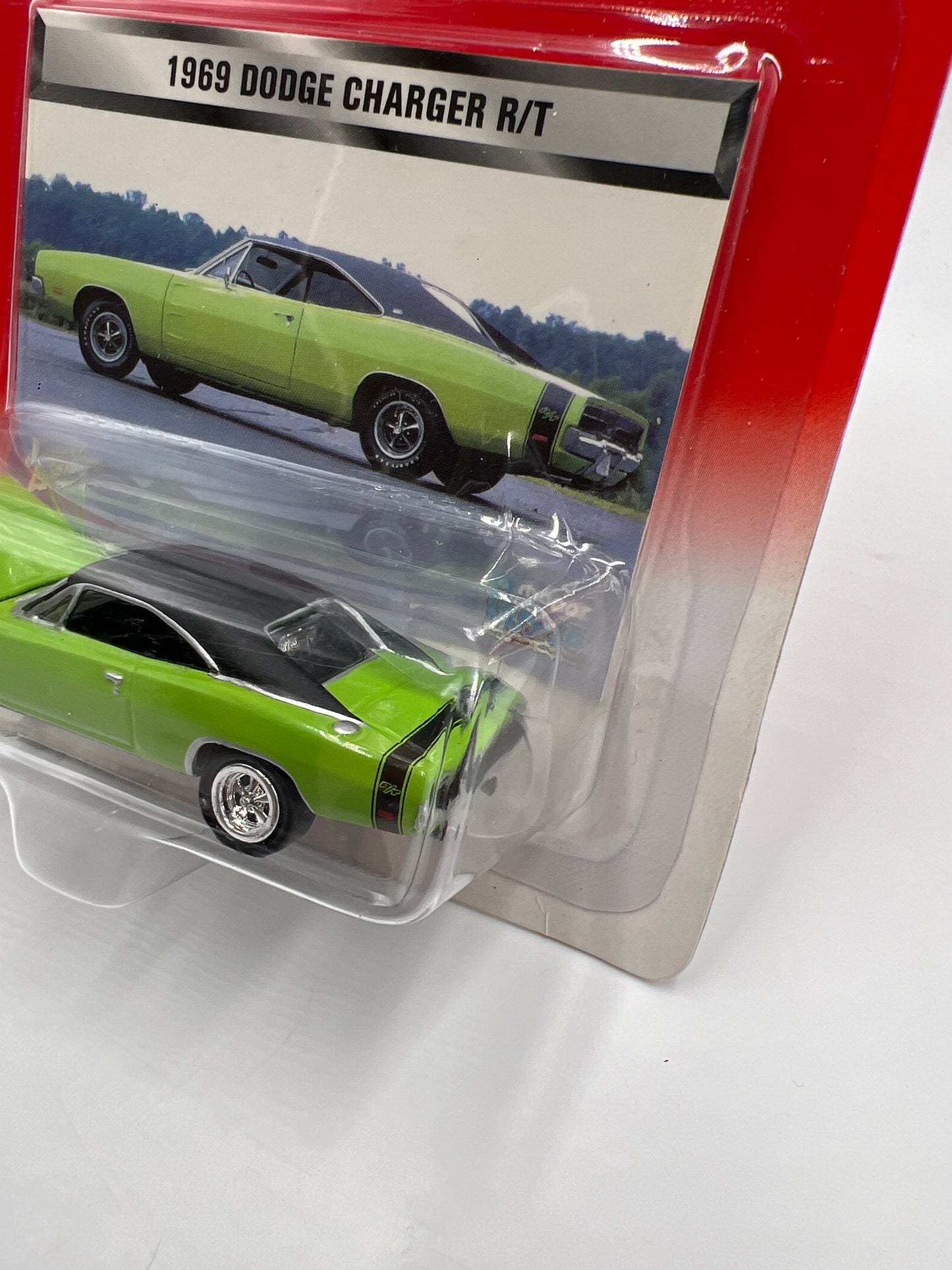 Johnny Lightning Mopar Muscle Magazine 1969 Dodge Charger R/T Green Bad Card 220F