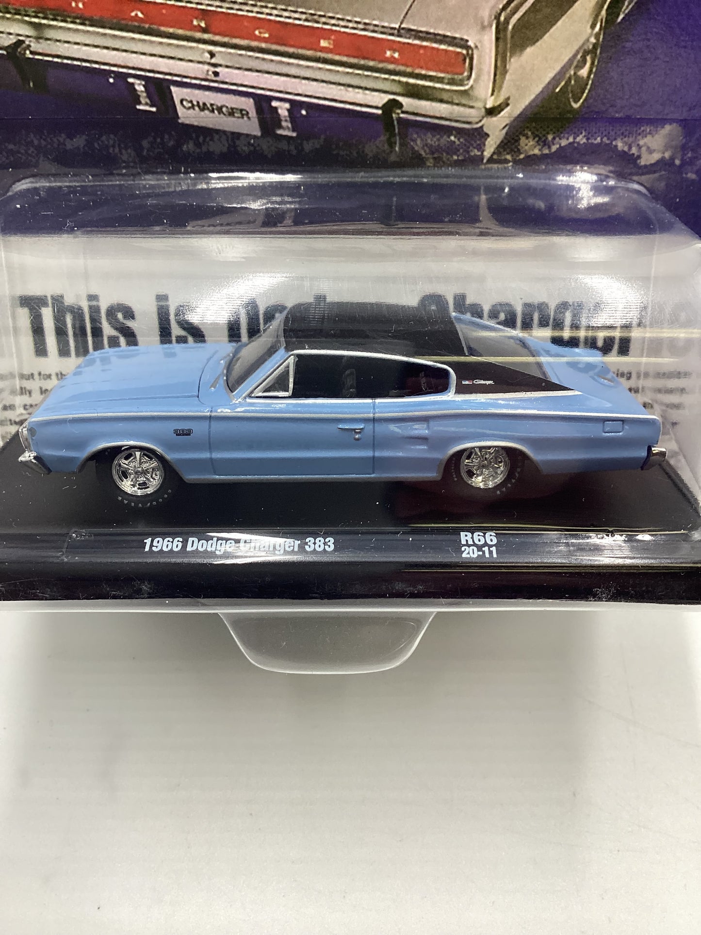 M2 Machines Auto Drivers Dodge 1966 Dodge Charger 383 Light Blue R66 193F