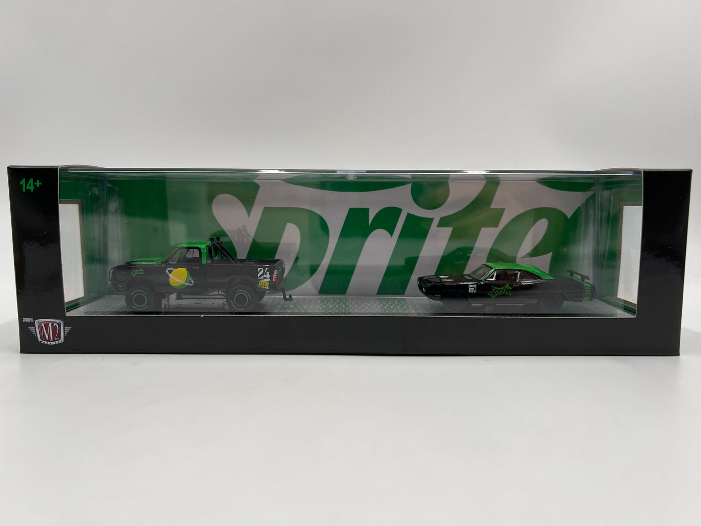 2025 M2 Machines Auto Haulers Sprite 1974 Dodge W200 Power Wagon & 1970 Dodge Super Bee Hemi TW37