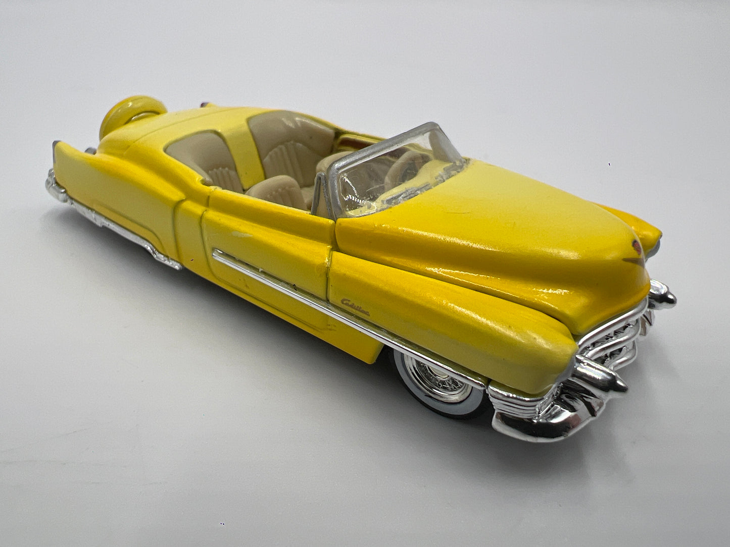 Hot Wheels Collectibles 1/64 Legends John D’Agostino 1953 Cadillac Eldorado Biarritz Yellow Loose