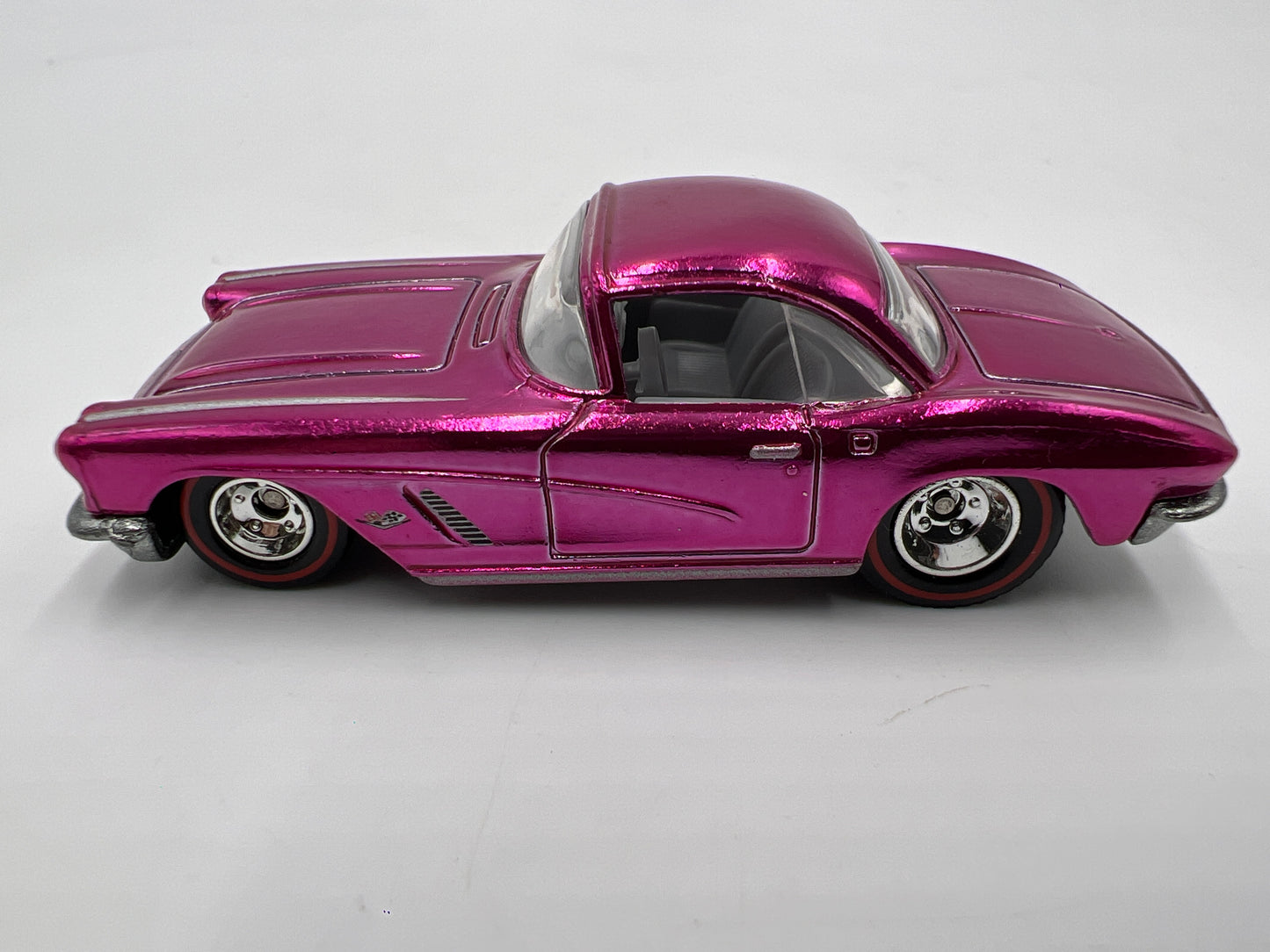 Hot Wheels Classics Chase 62 Corvette Pink Loose