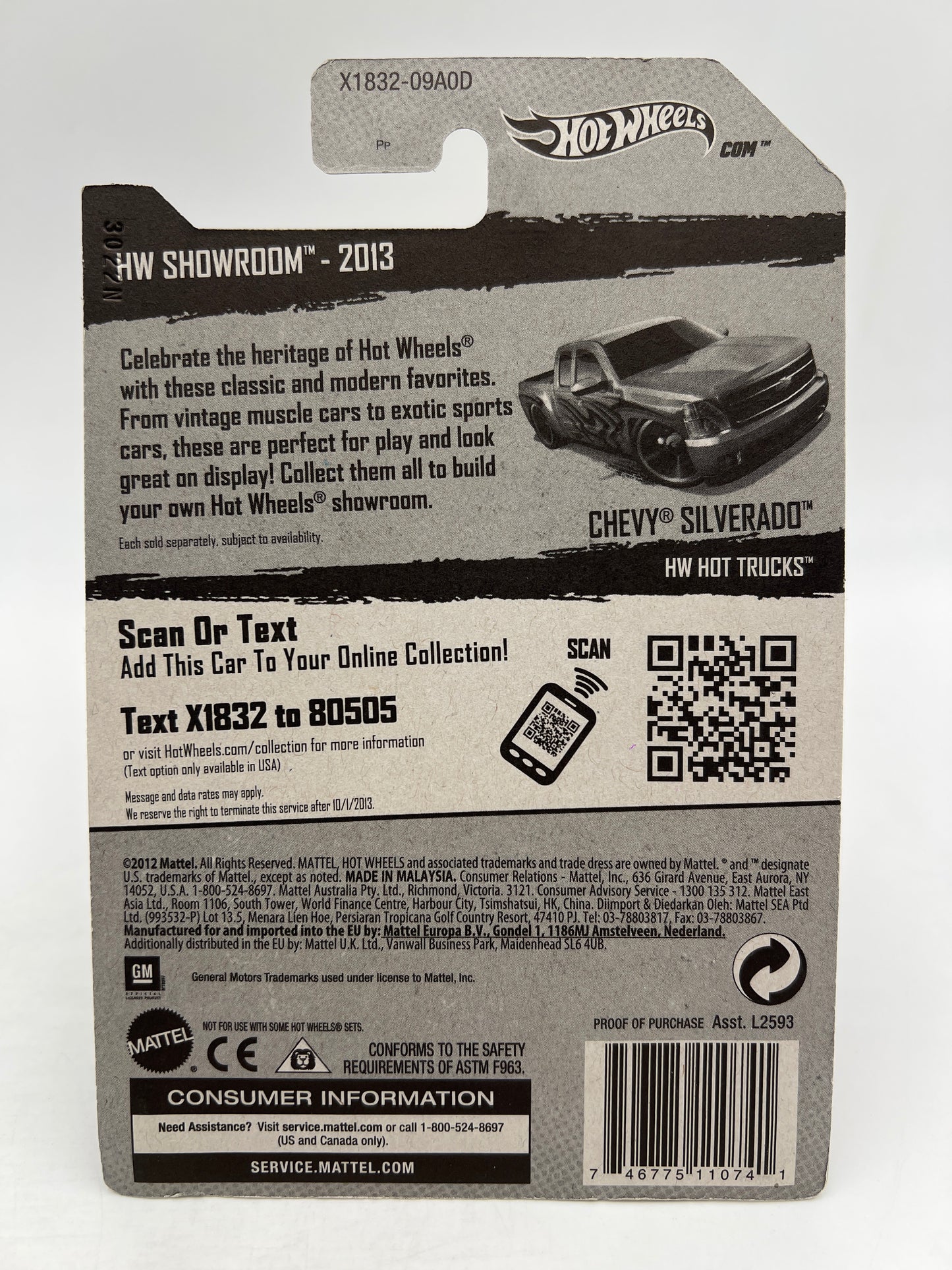 2013 Hot Wheels Showroom #168 Chevy Silverado Yellow W/Protector
