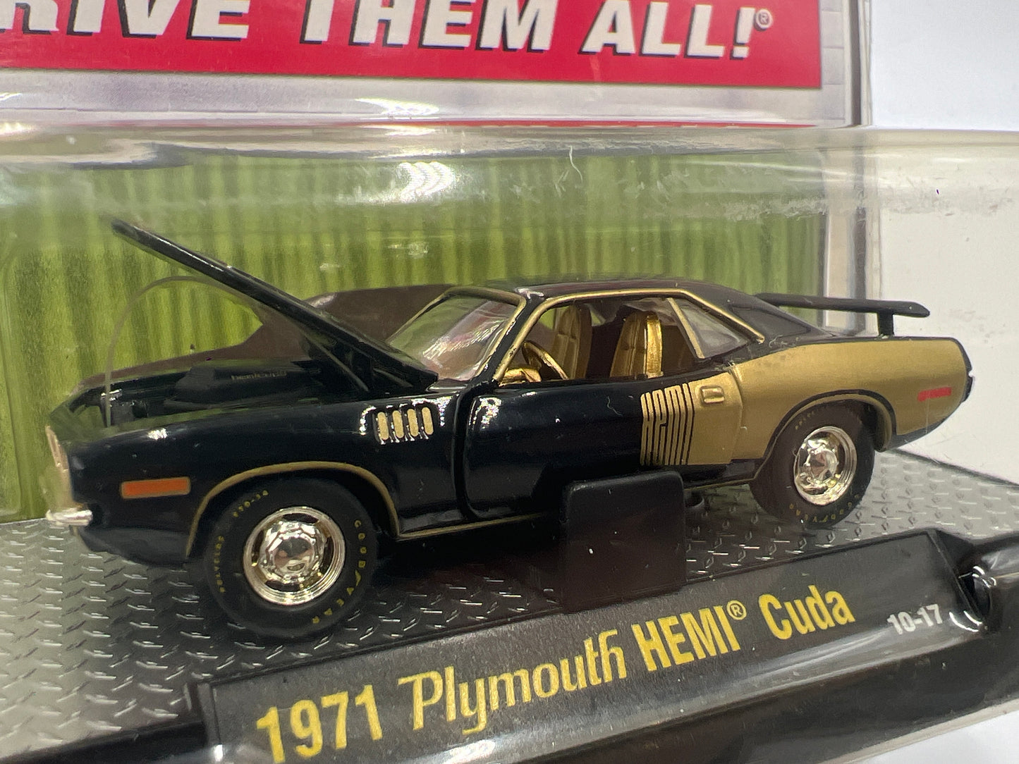 M2 Machines Premium Edition Detroit Muscle CHASE 1971 Plymouth Hemi Cuda Black/Gold VHTF 10-17