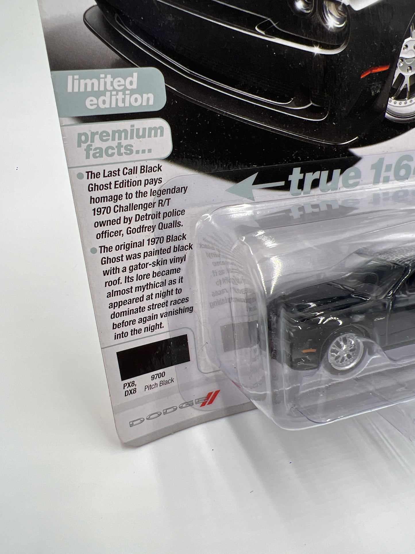 Auto World Modern Muscle #5 Release 1 Version A 2023 Dodge Challenger Hellcat Redeye Black Ghost Edition 182G