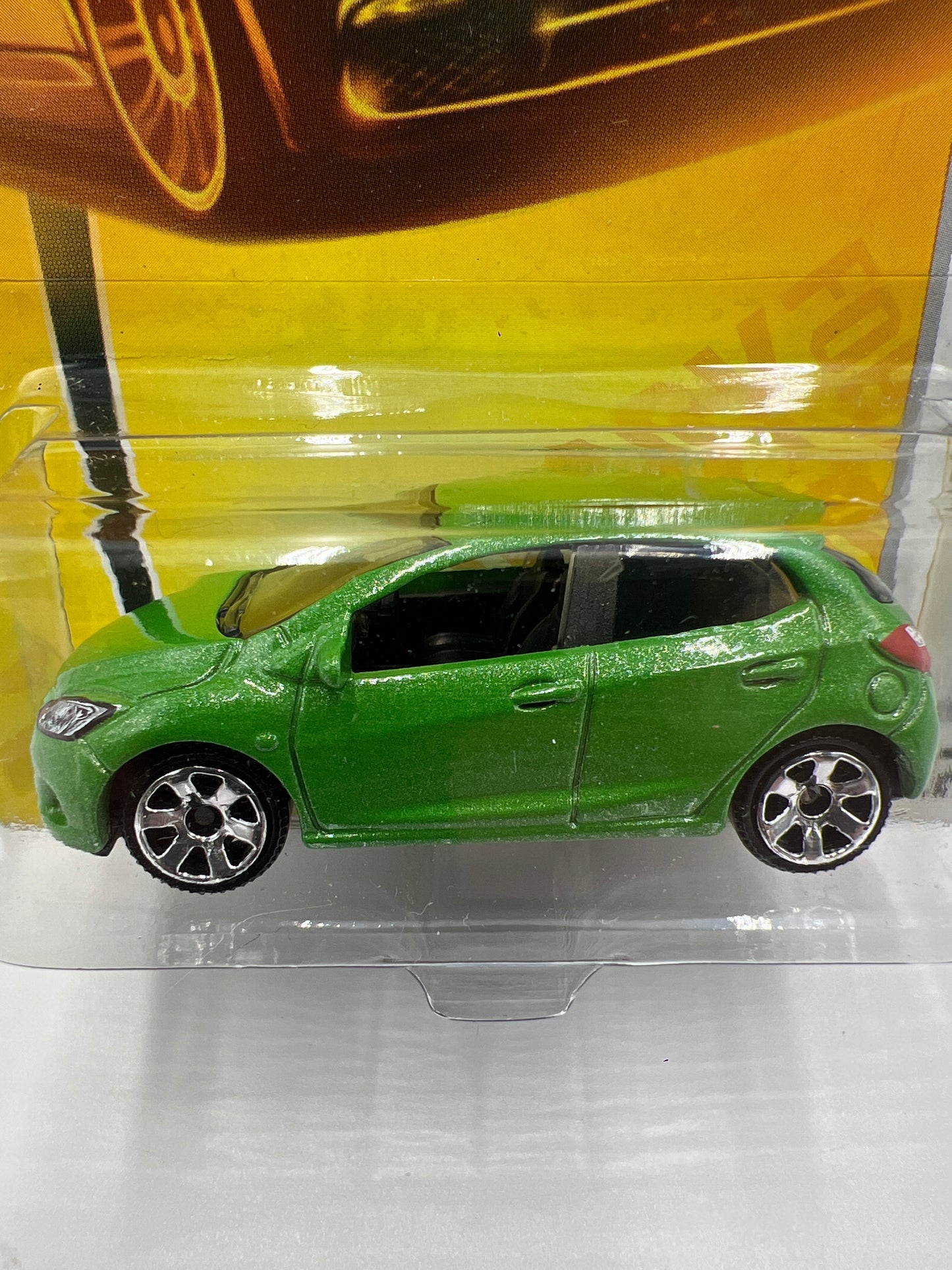 Matchbox #27 Metro Rides Mazda 2 Green W/Protector