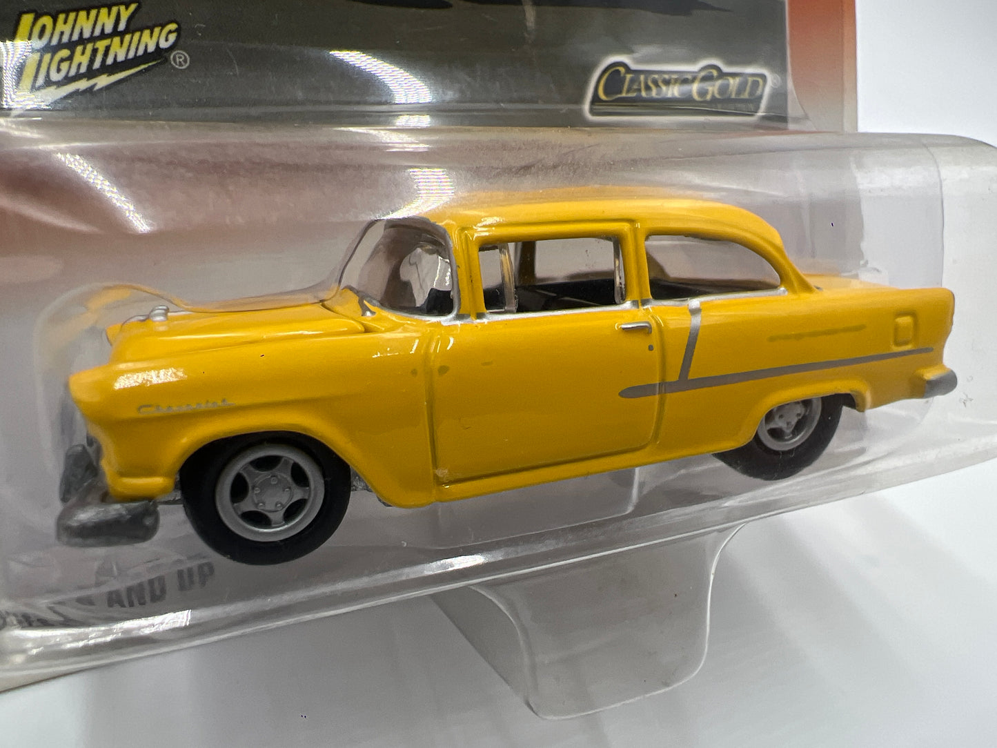 Johnny Lightning Classic Gold Collection 1955 Chevy 2-Door Sedan Yellow 222F
