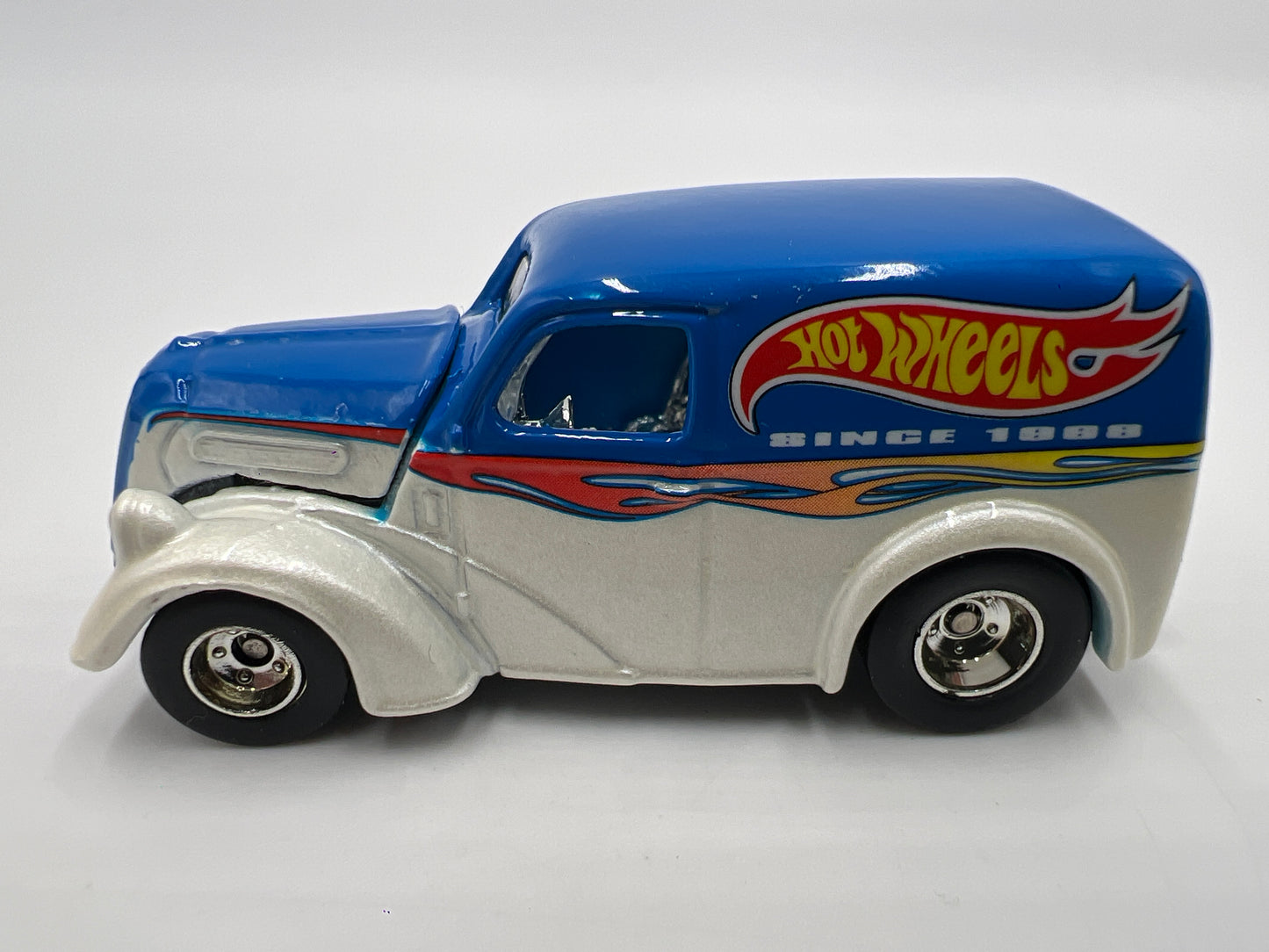 Hot Wheels 1/64 Premium 100% Rod & Custom Ford Anglia Panel Blue/White Loose