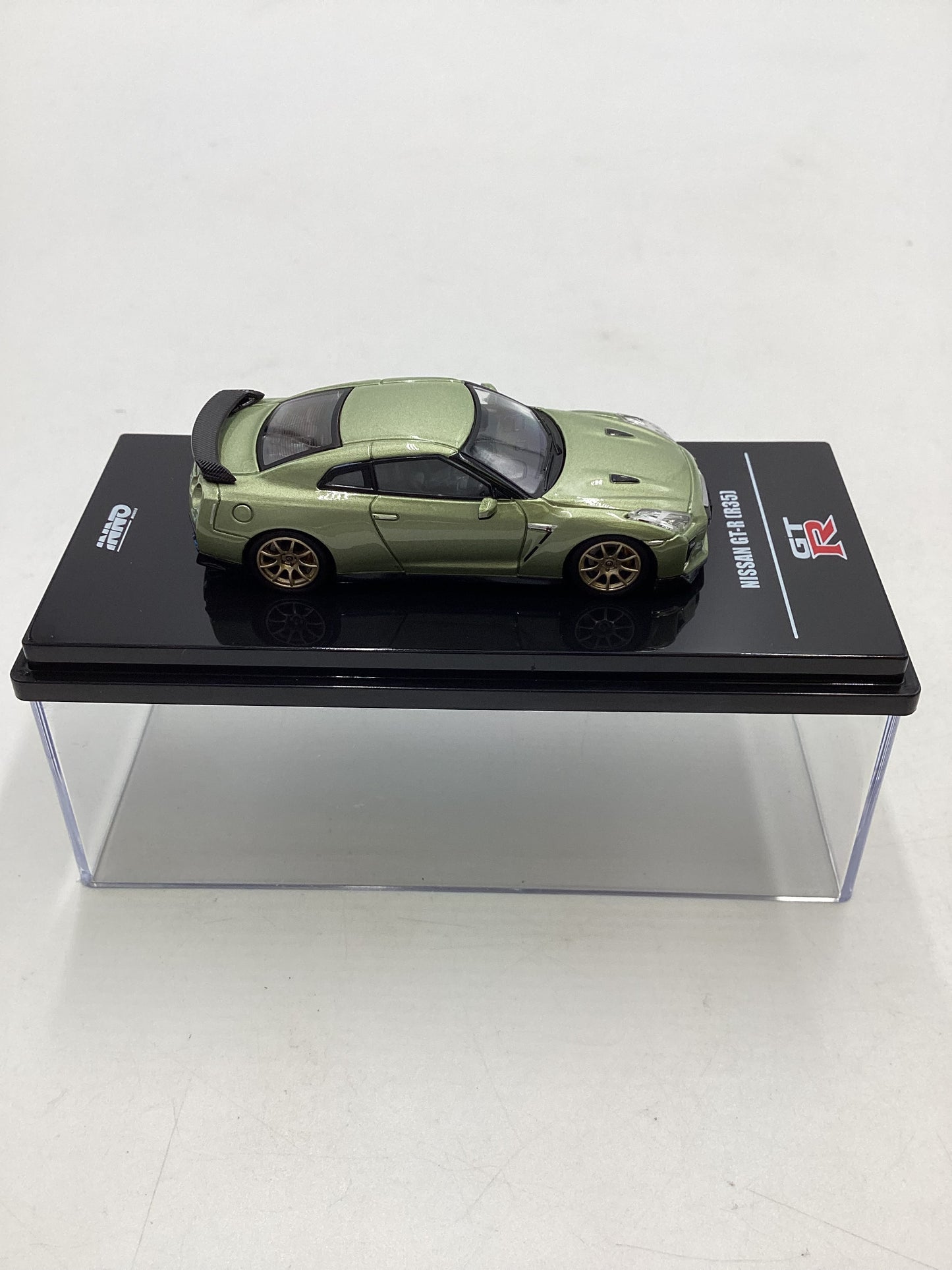 Inno64 Special Edition Nissan Skyline GT-R [R-35] Green