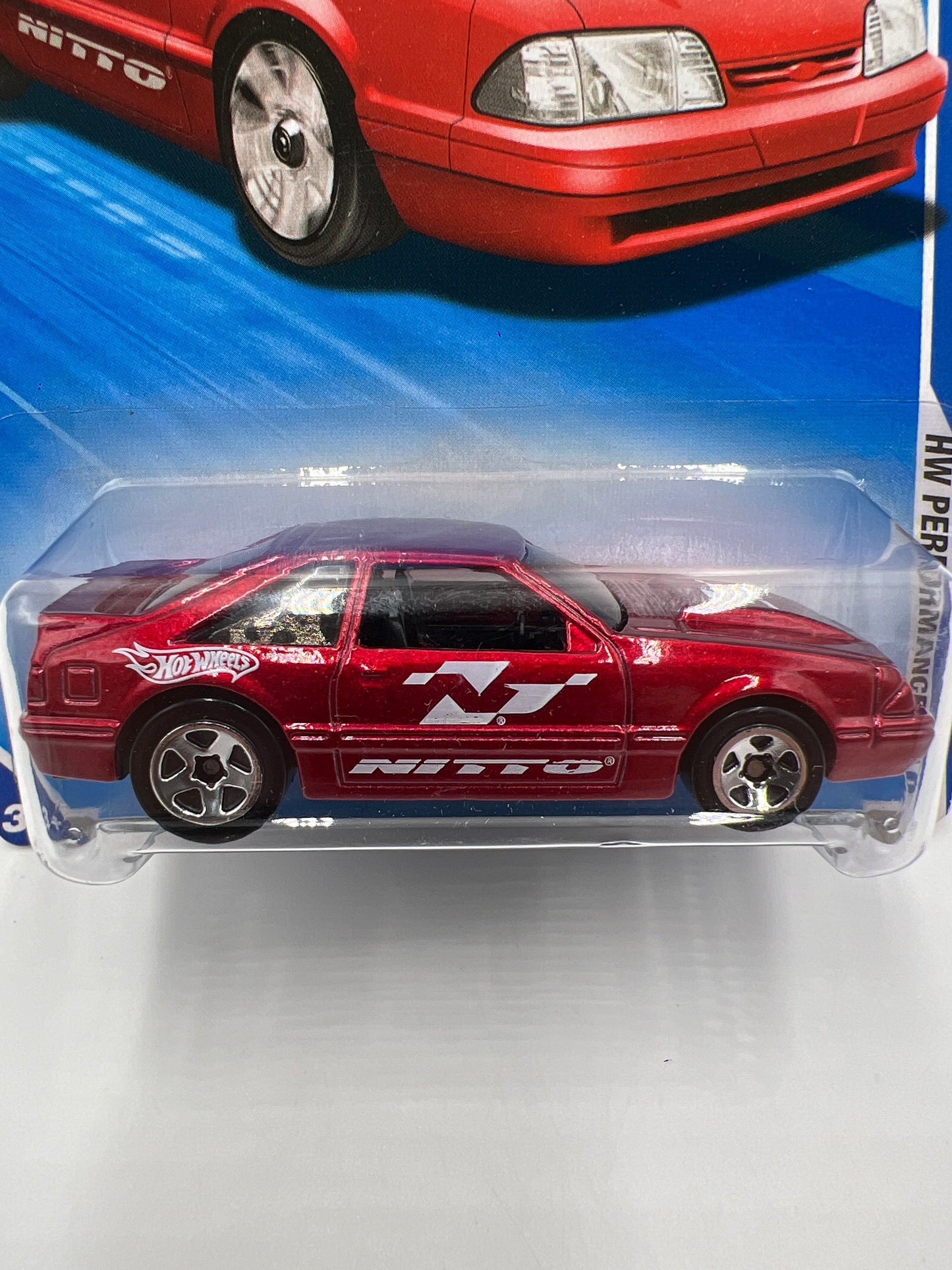 2010 Hot Wheels Performance #105 92 Ford Mustang Red 20A