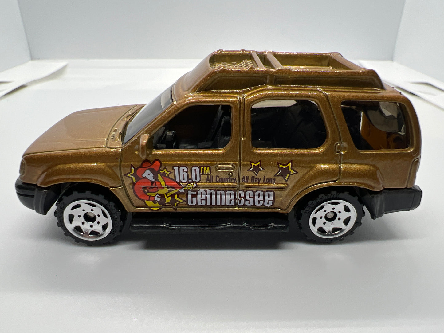 Matchbox 1/64 Nissan Xterra Brown Loose