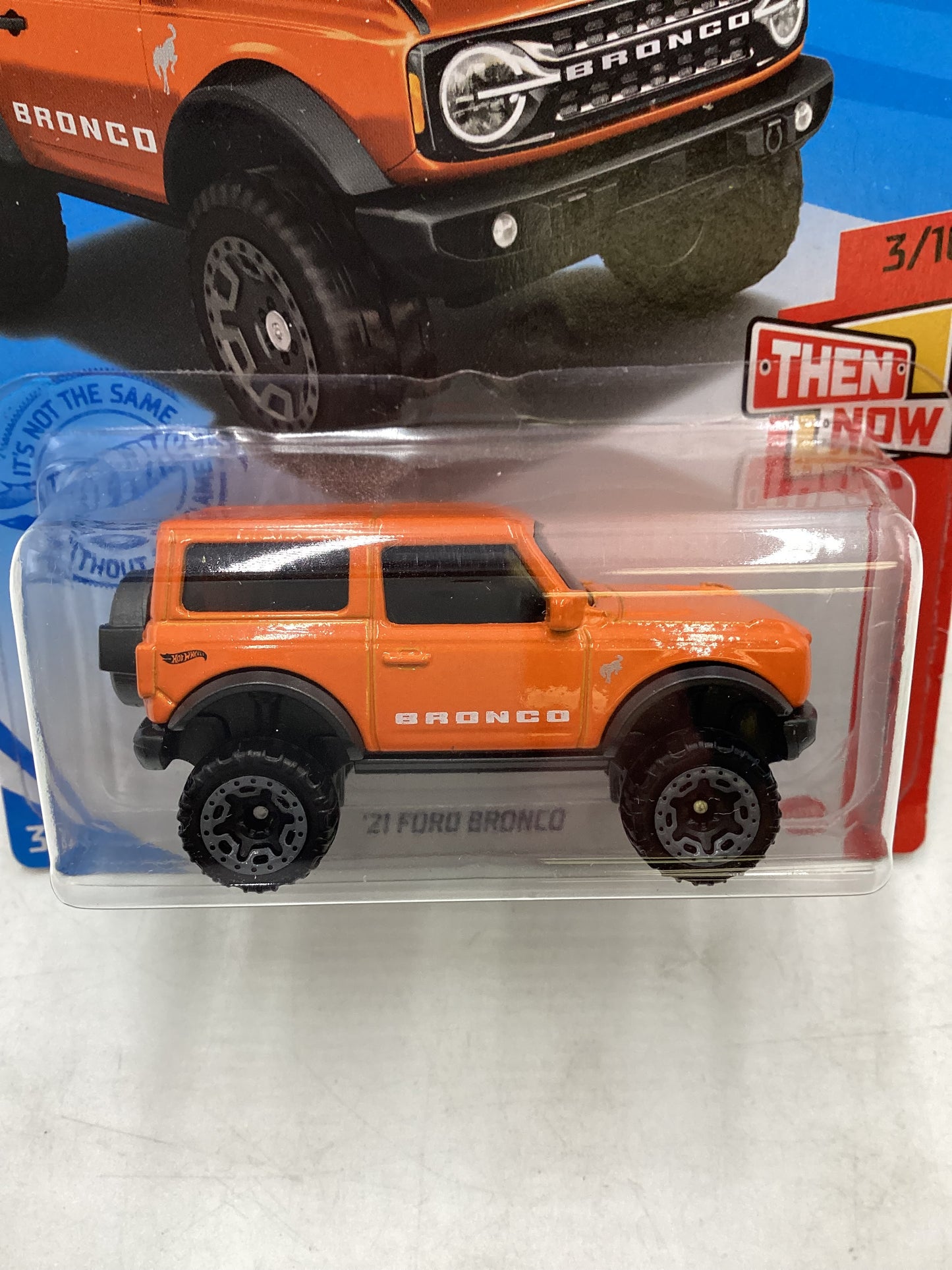 2021 Hot Wheels #100 21 Ford Bronco Orange 29B