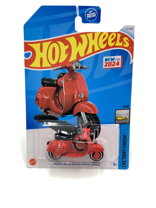 2024 Hot Wheels D case #71 Vespa 90 SS Super Sprint (1966) 53E